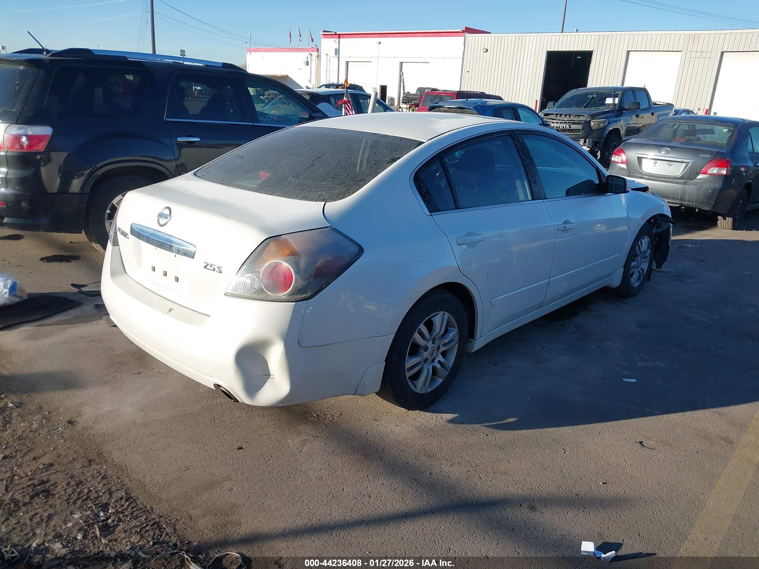NISSAN ALTIMA image 4