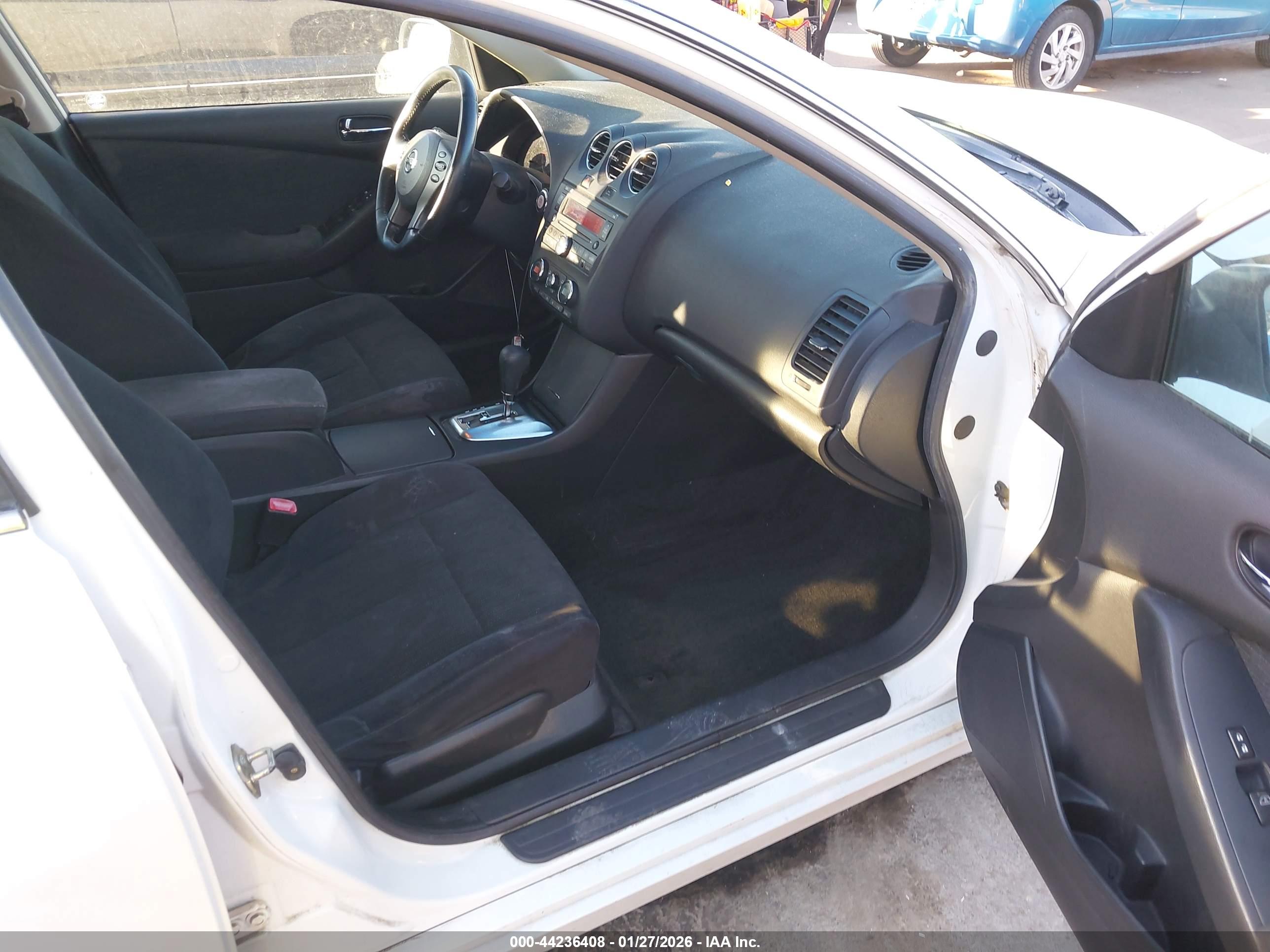 NISSAN ALTIMA image 5