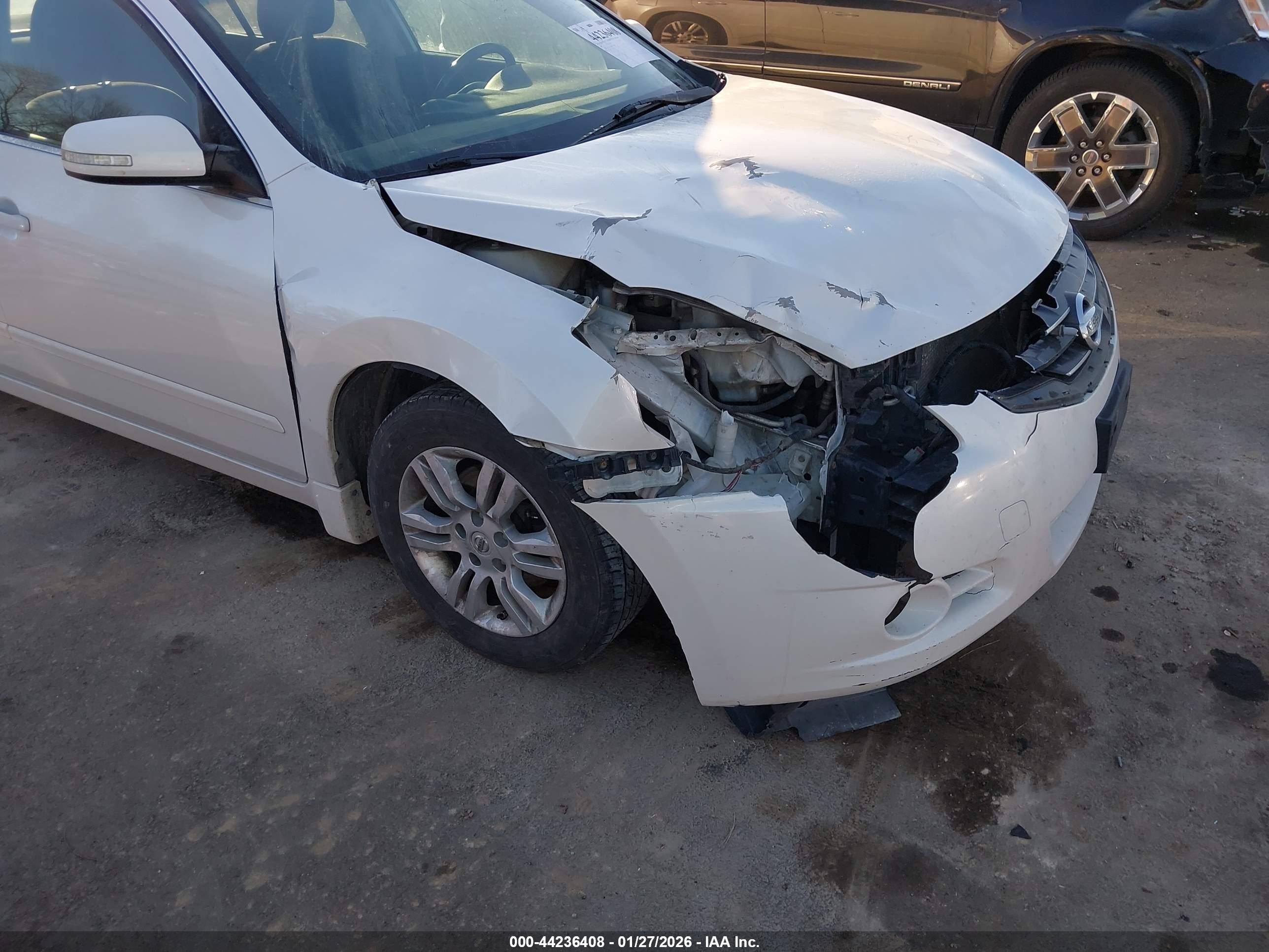 NISSAN ALTIMA image 6