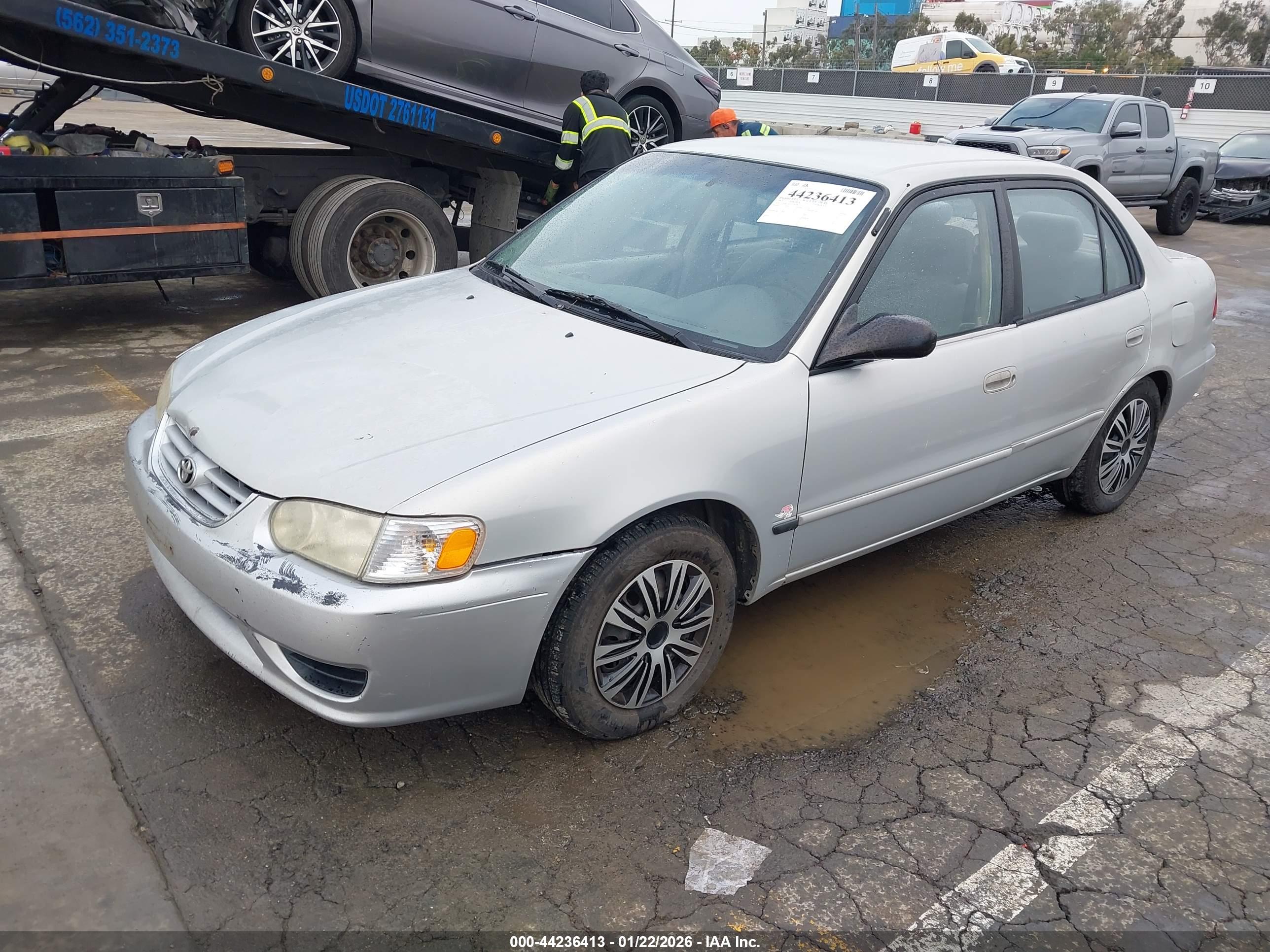 TOYOTA COROLLA image 2