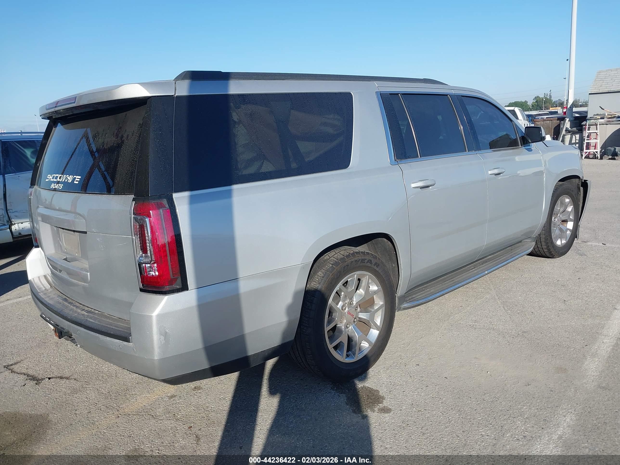 GMC YUKON image 4