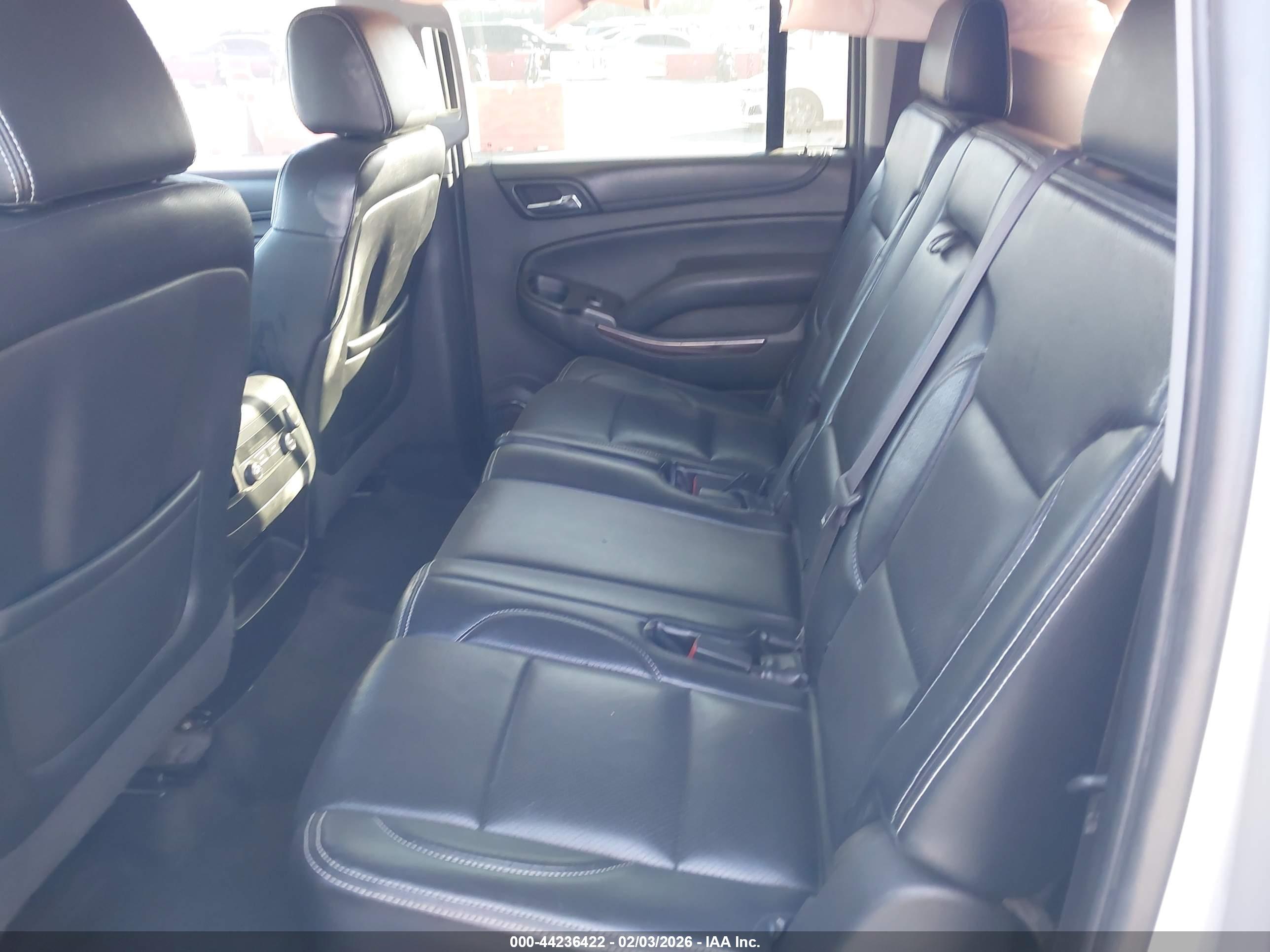 GMC YUKON image 8