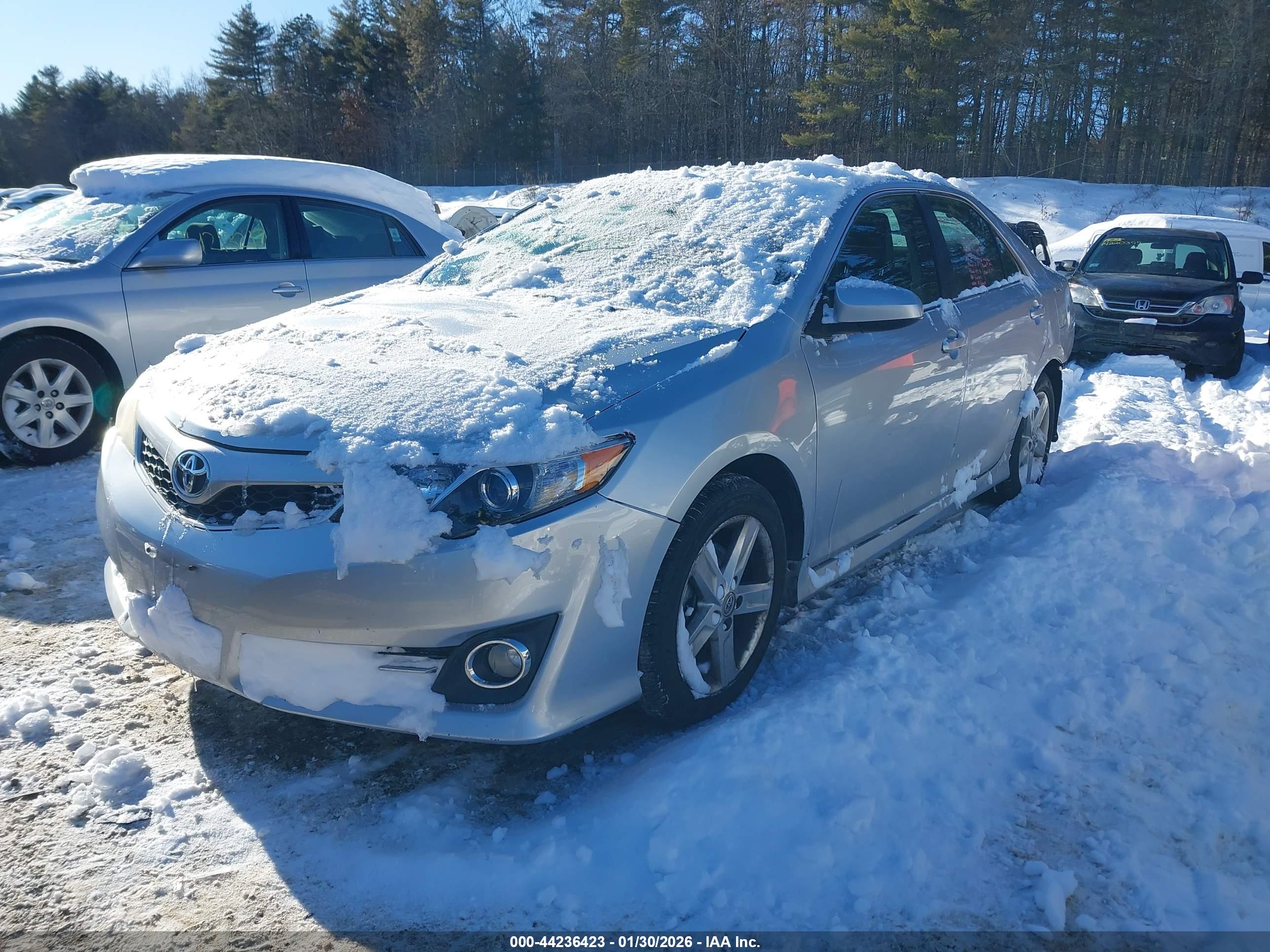 TOYOTA CAMRY image 2