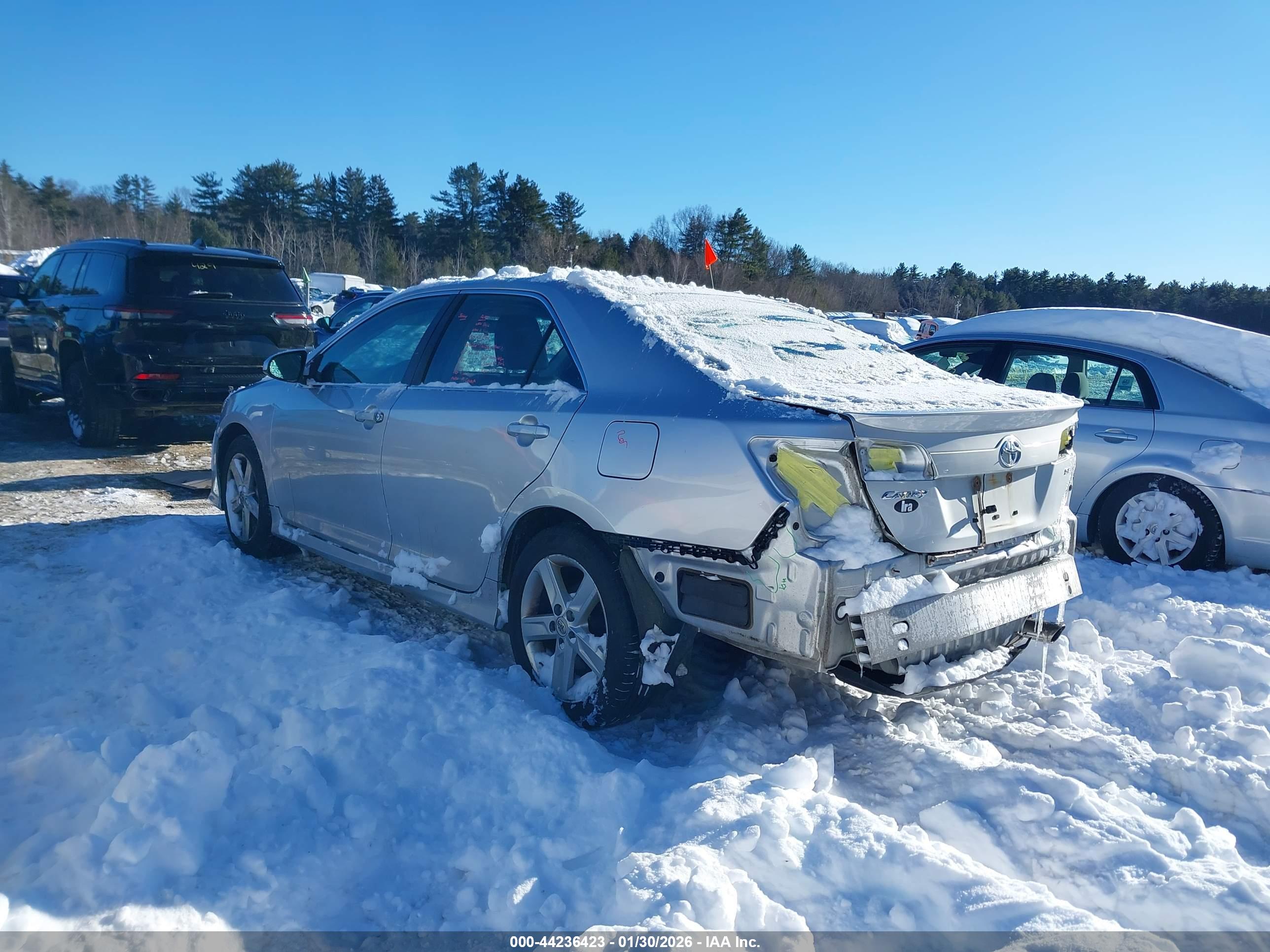 TOYOTA CAMRY image 3
