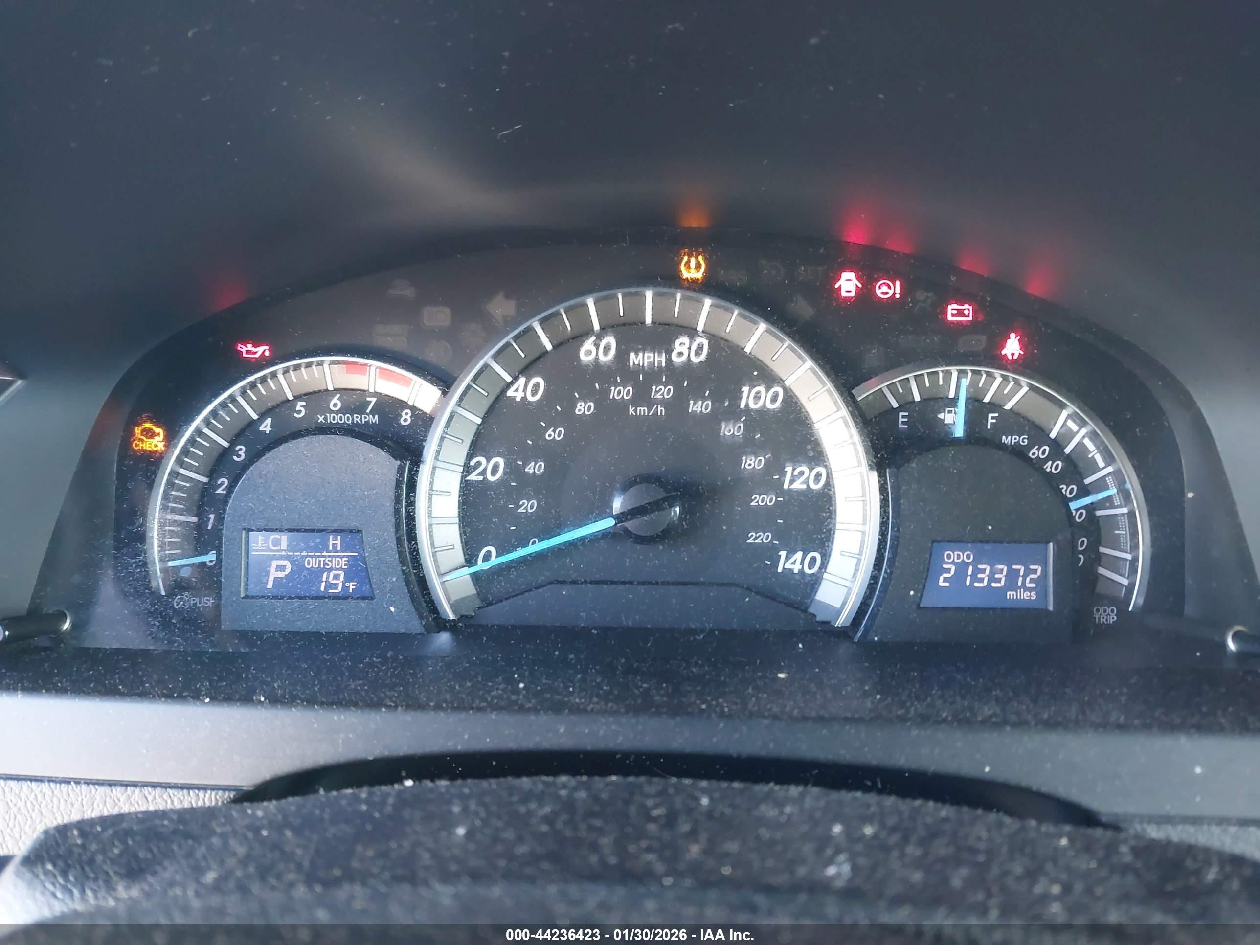TOYOTA CAMRY image 7