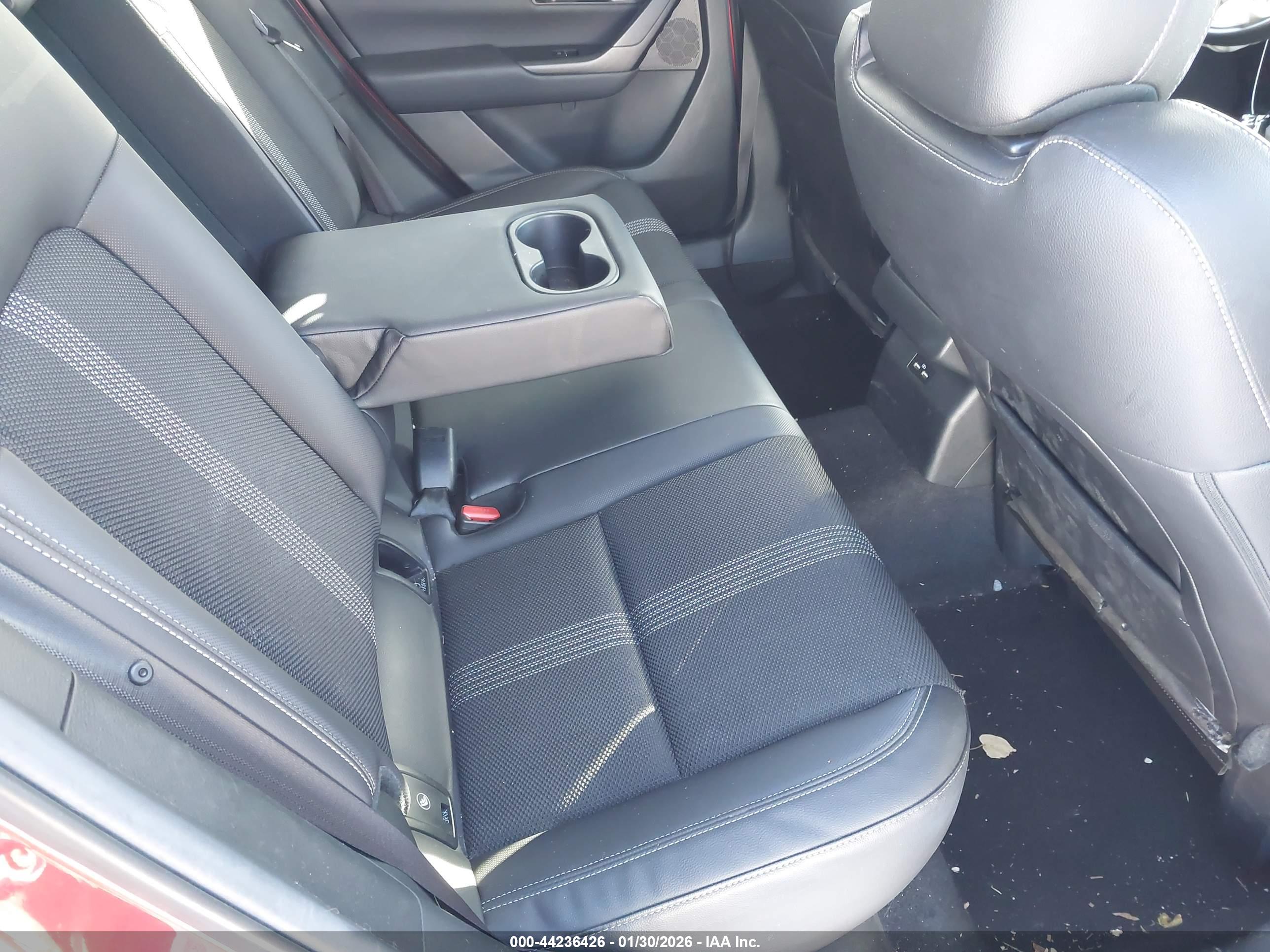 MAZDA CX-50 image 8