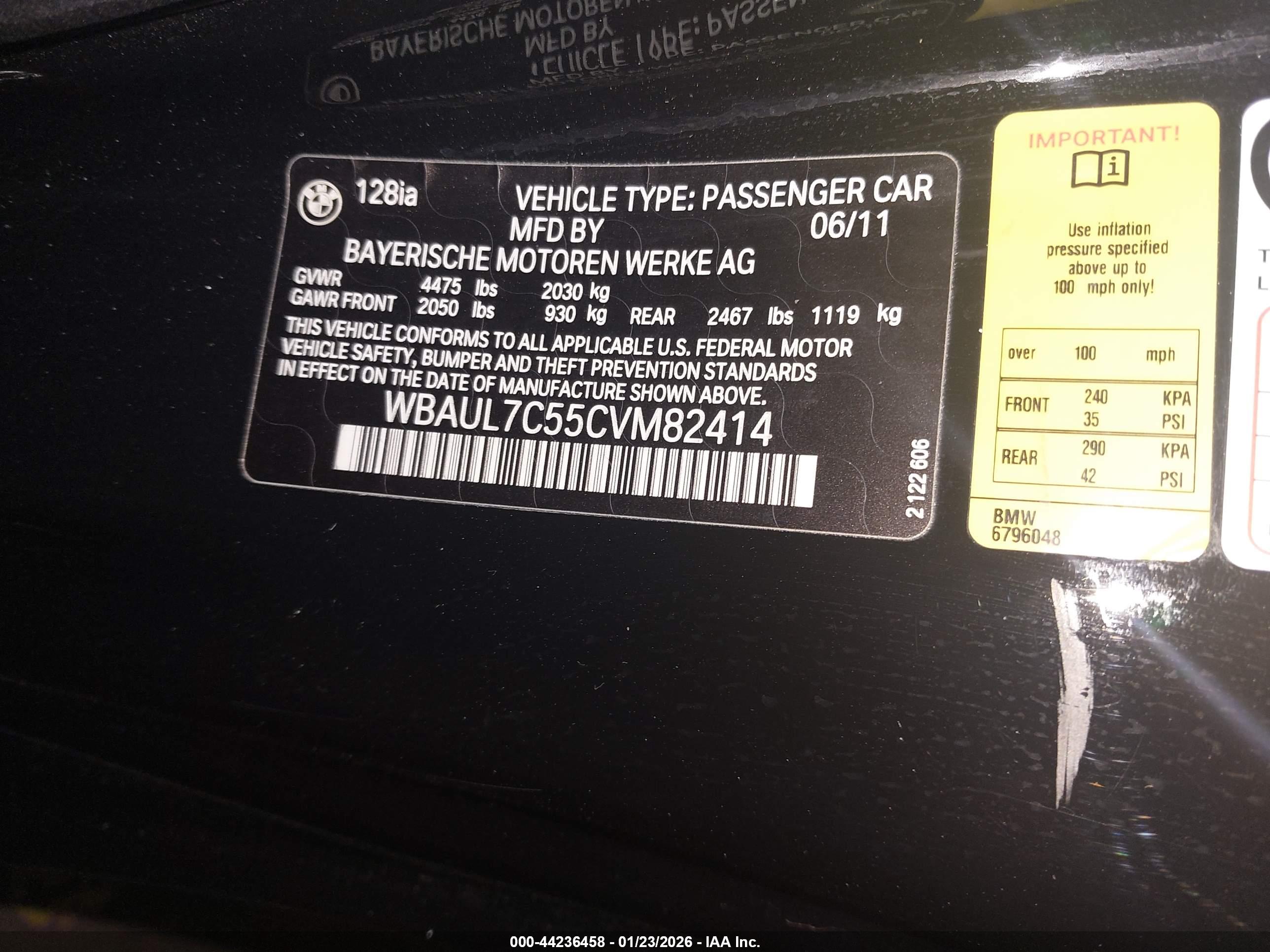 BMW 128I image 9
