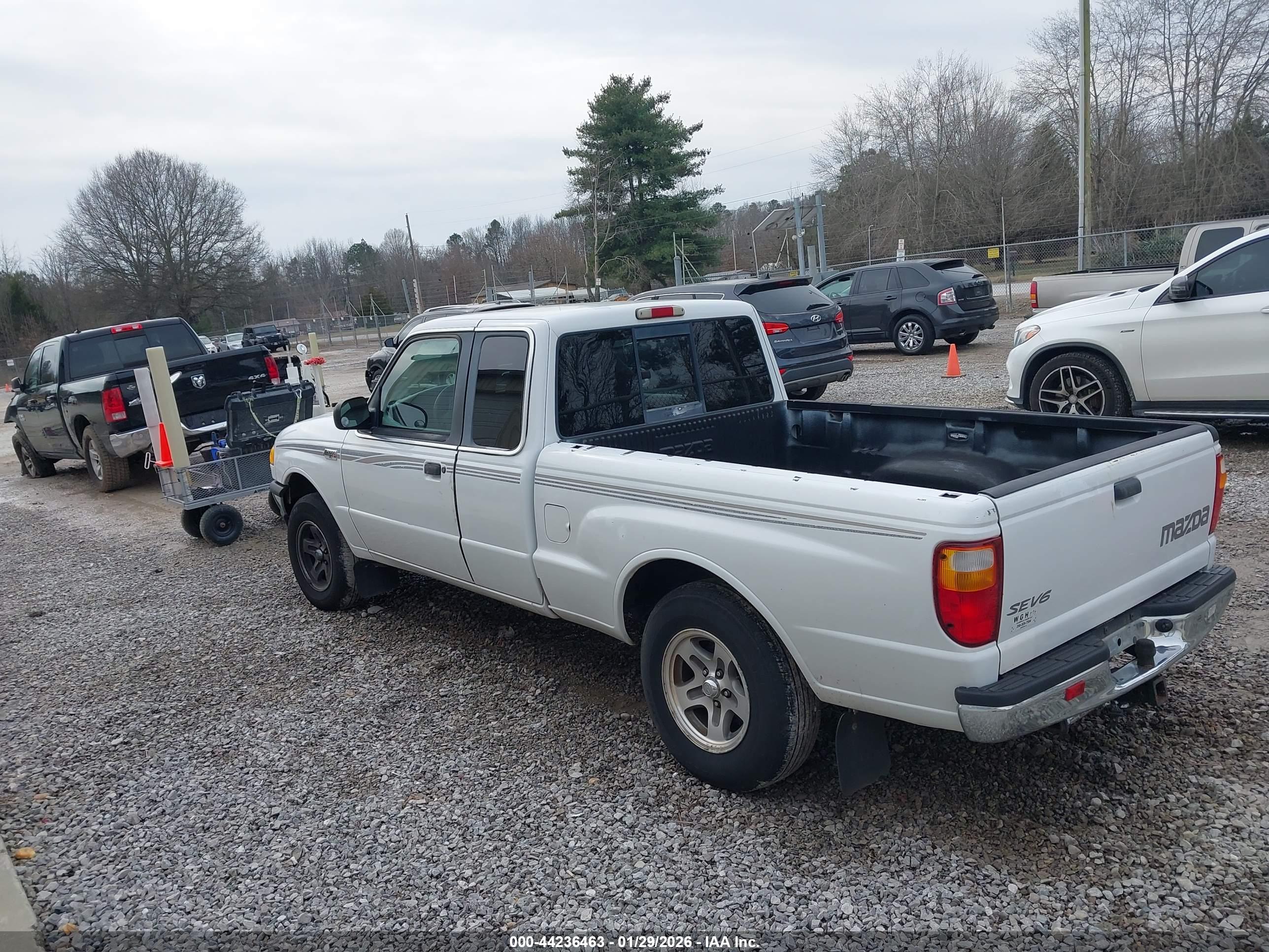 MAZDA B3000 image 3