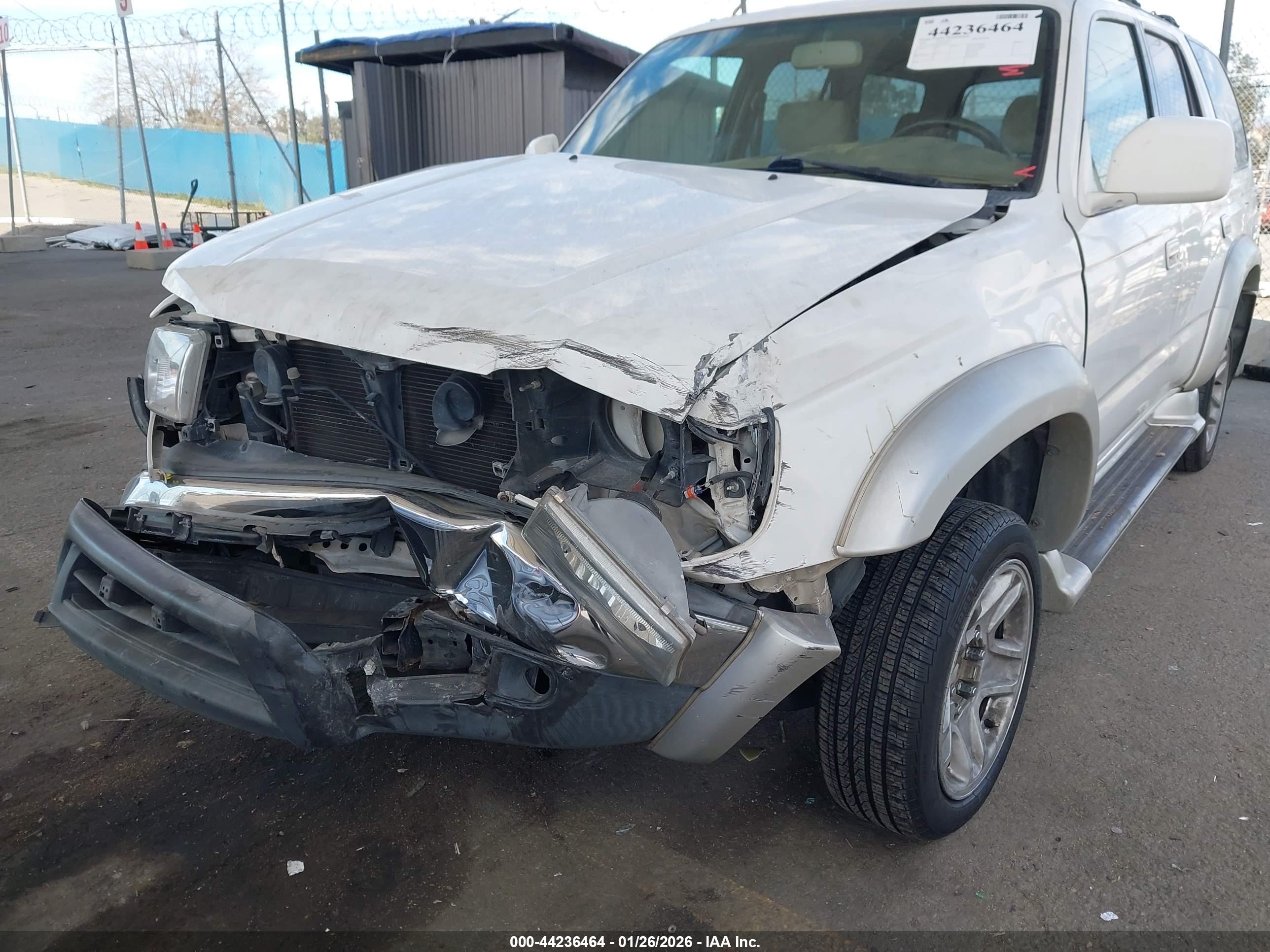 TOYOTA 4RUNNER image 6
