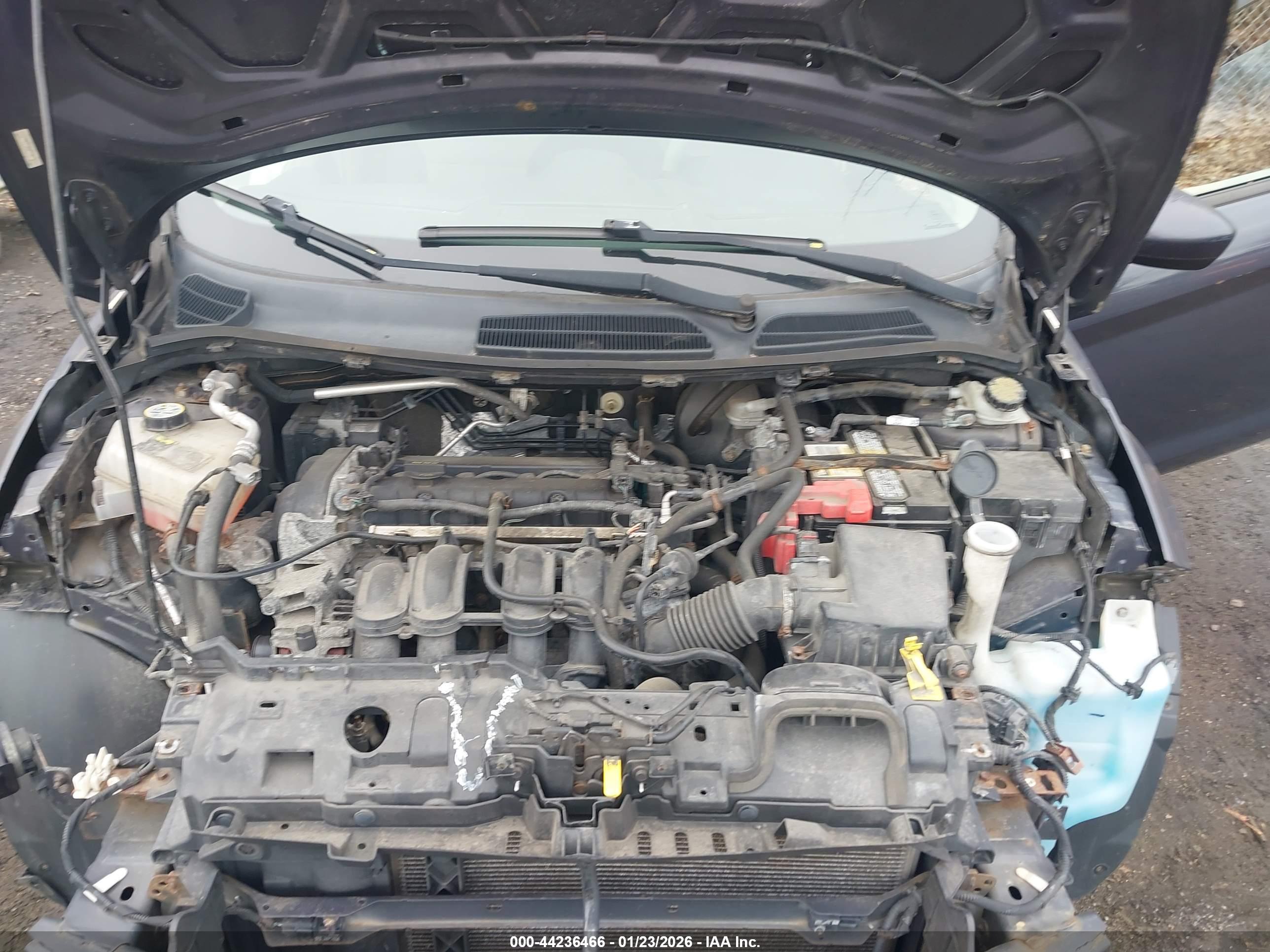 FORD FIESTA image 10