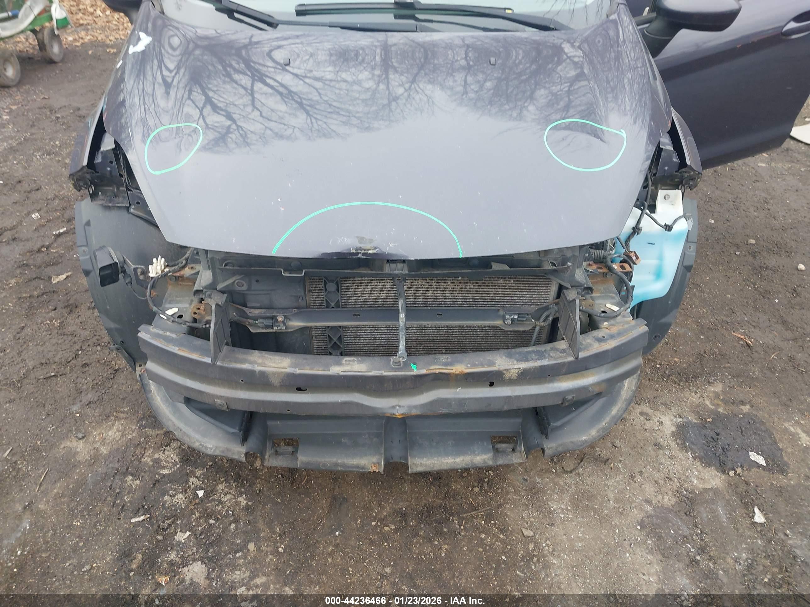 FORD FIESTA image 6