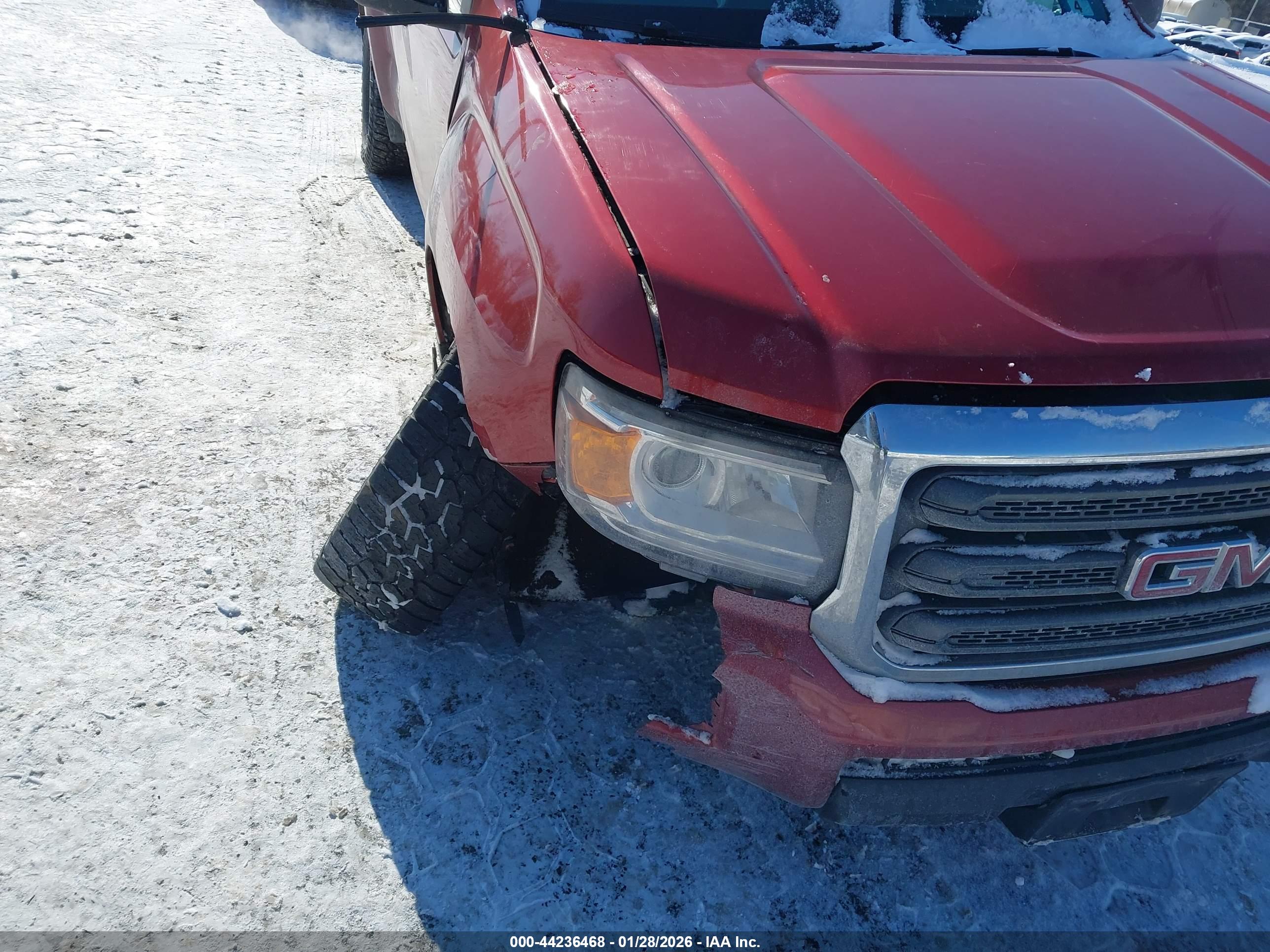 GMC CANYON image 6