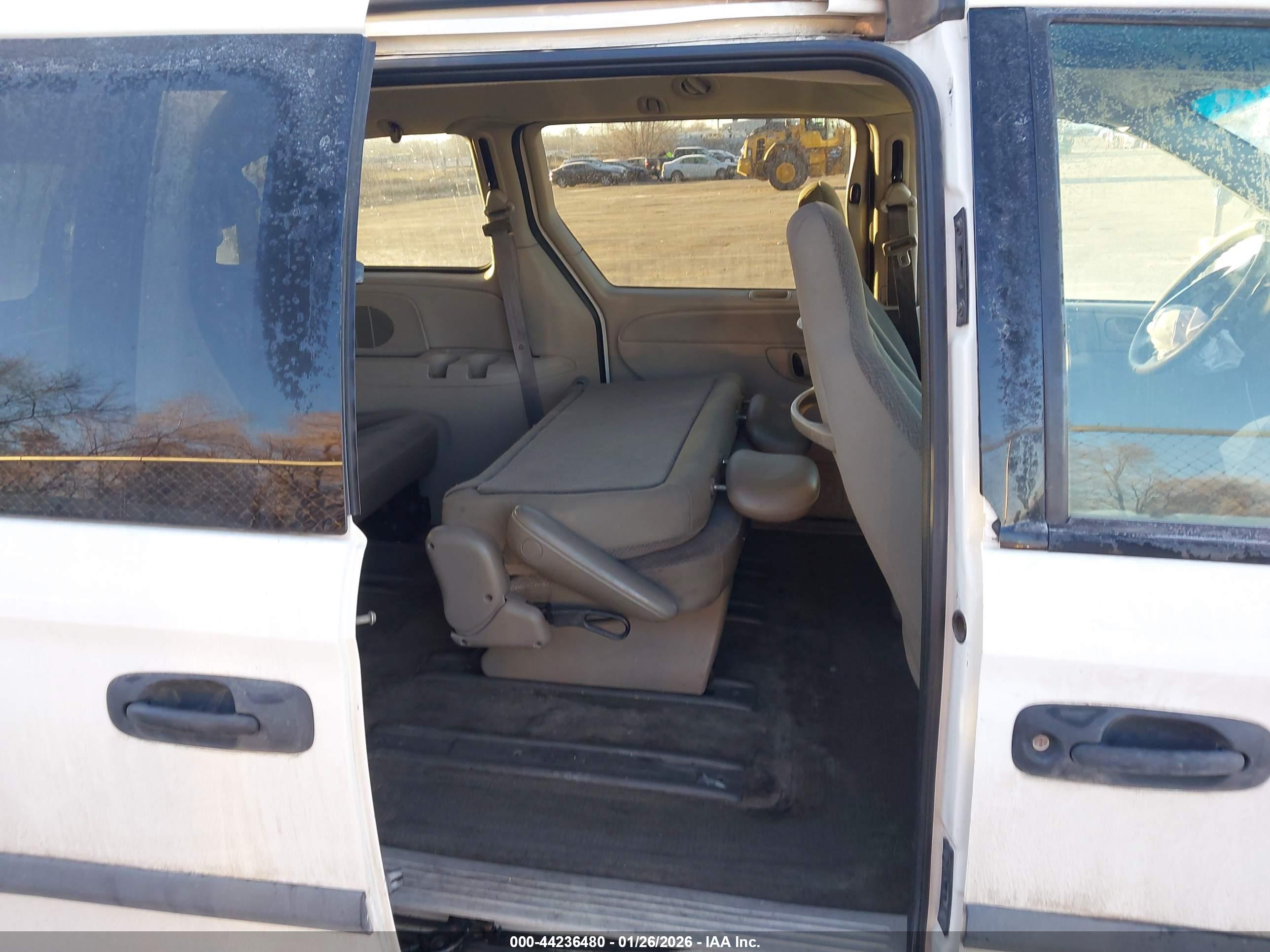 DODGE GRAND image 8