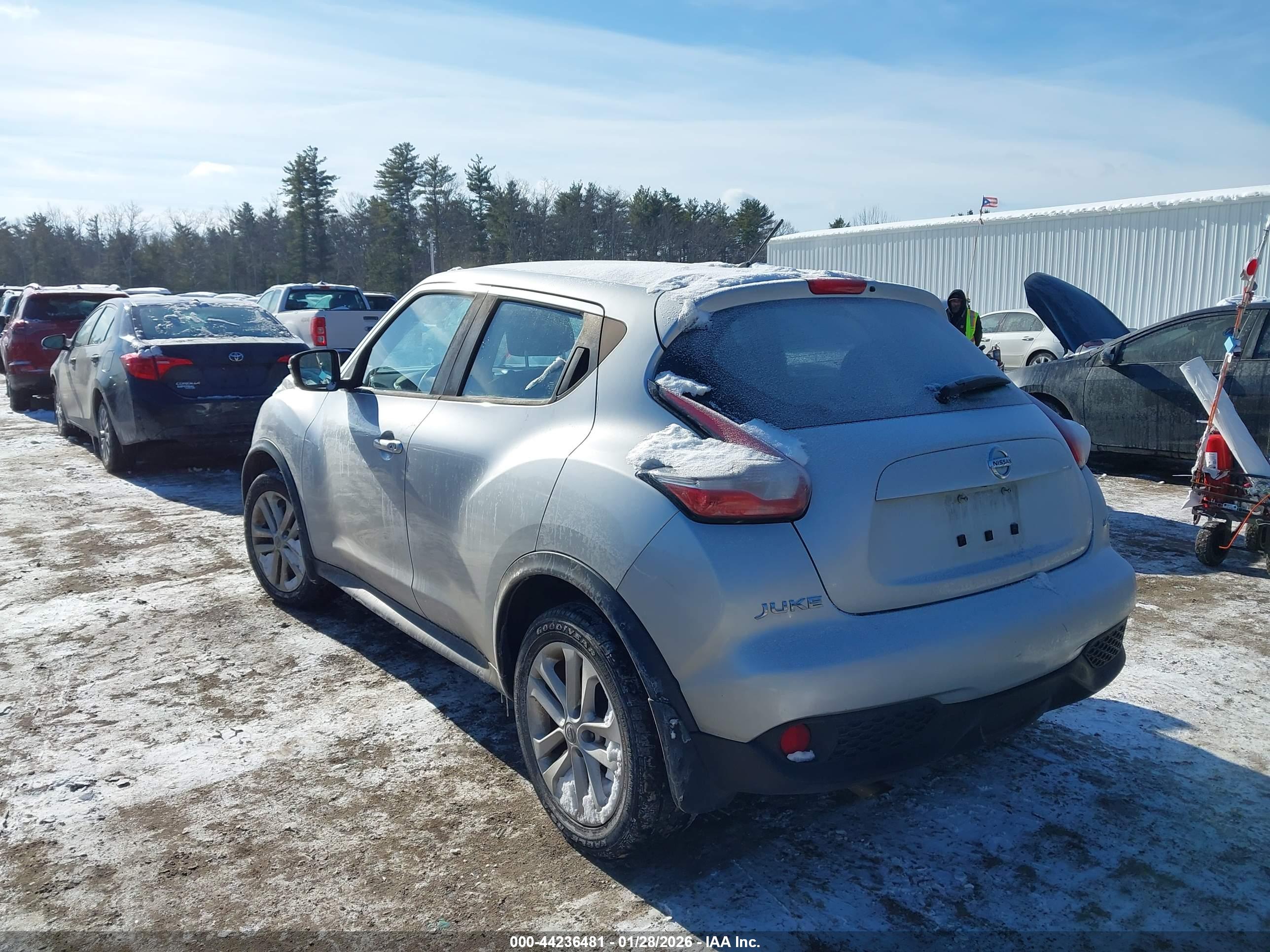 NISSAN JUKE image 3