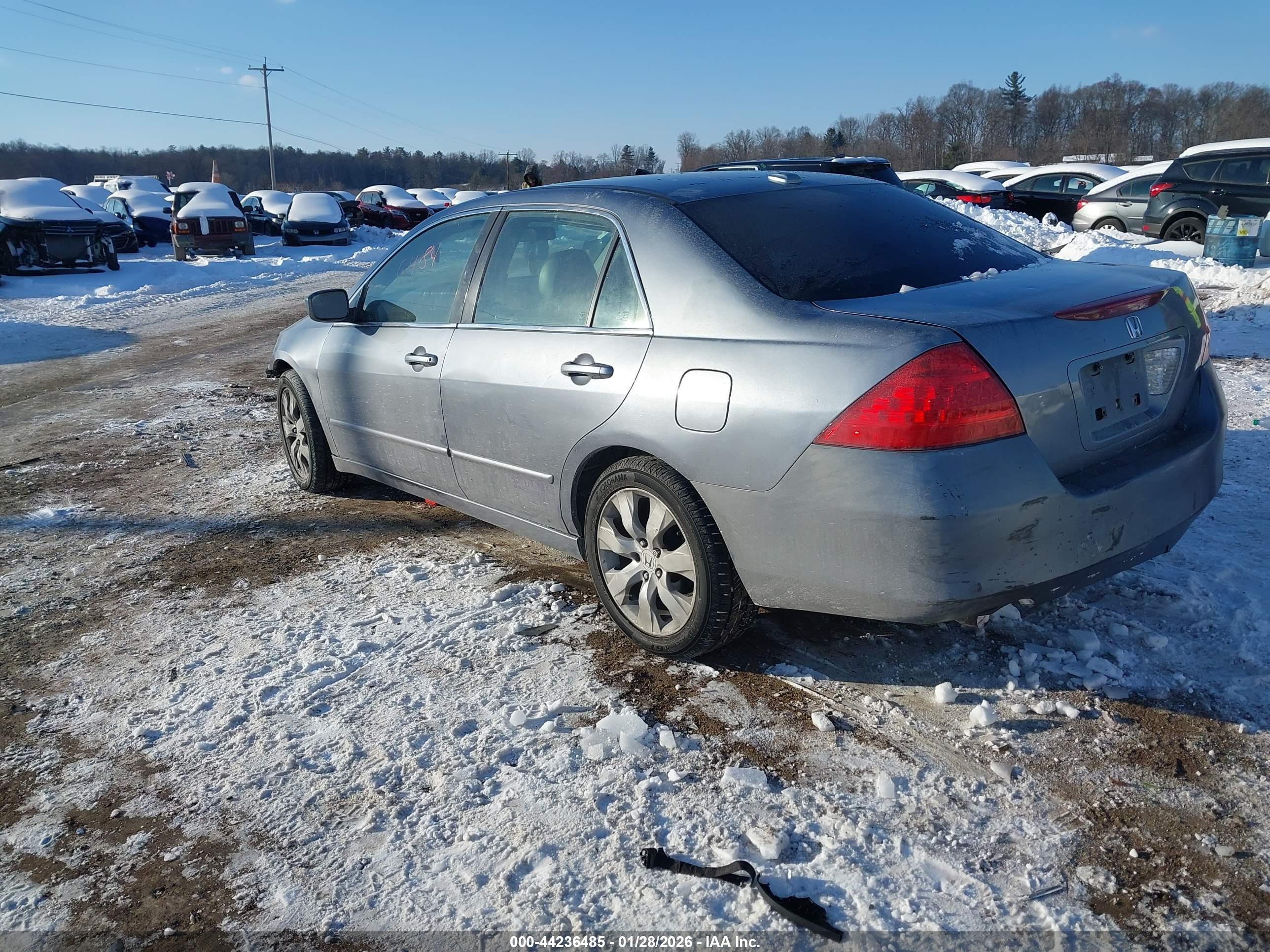 HONDA ACCORD image 3