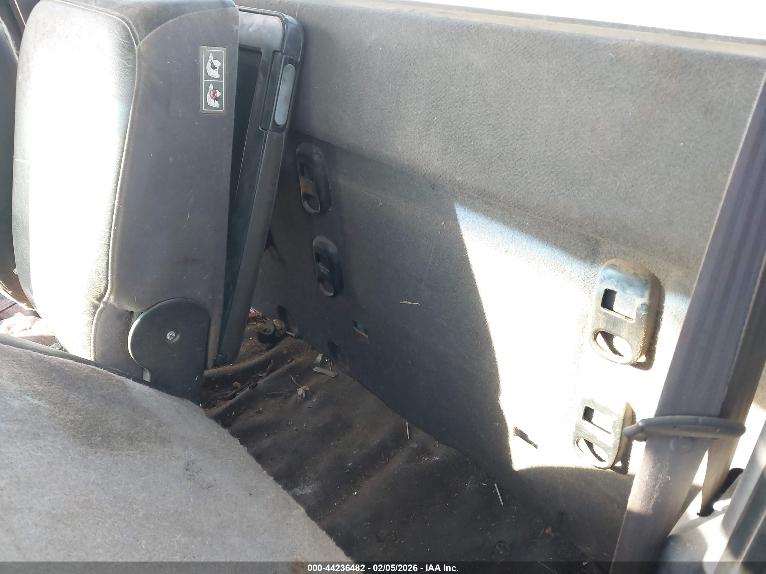 DODGE RAM image 7