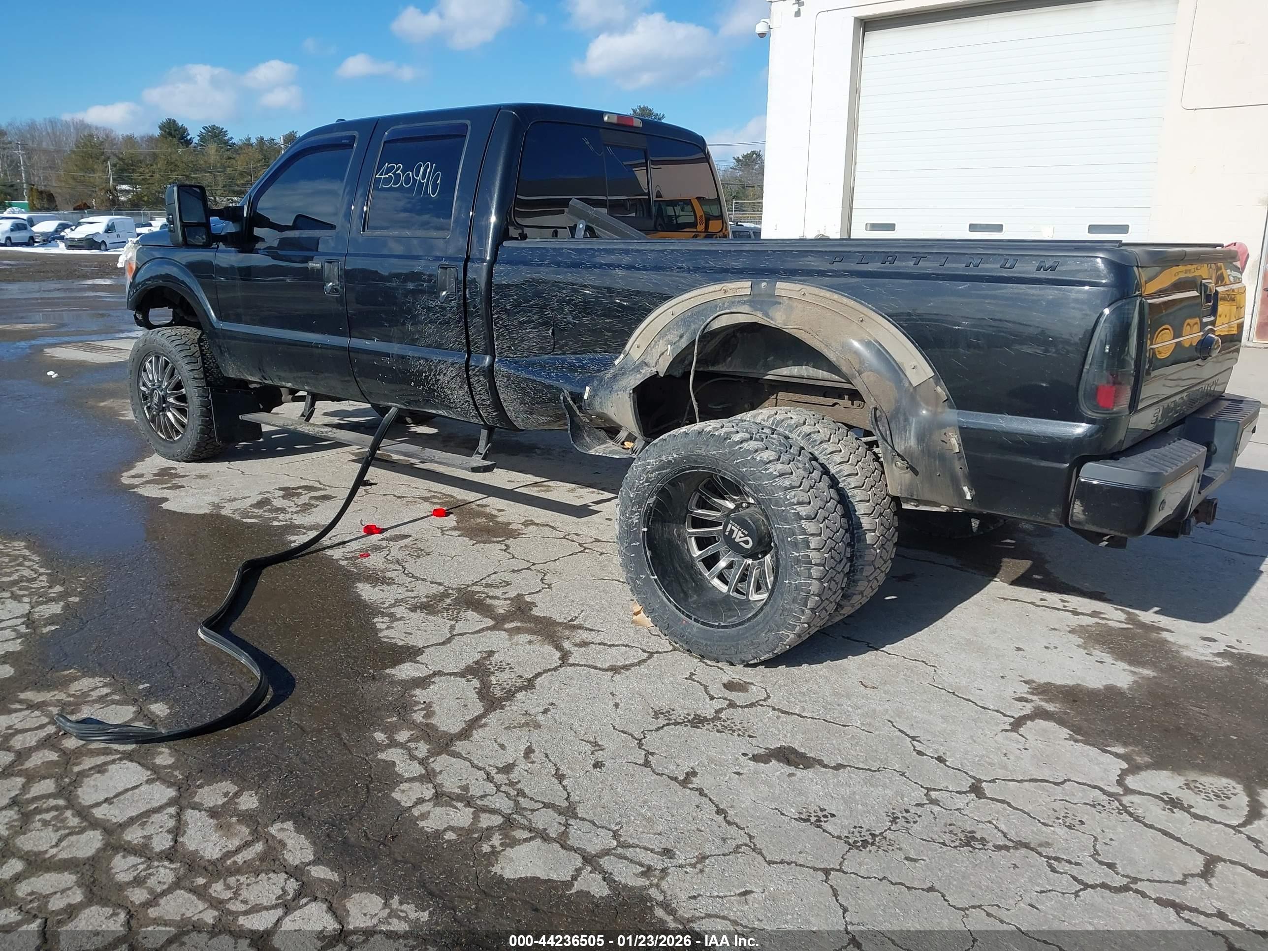 FORD F-350 image 3