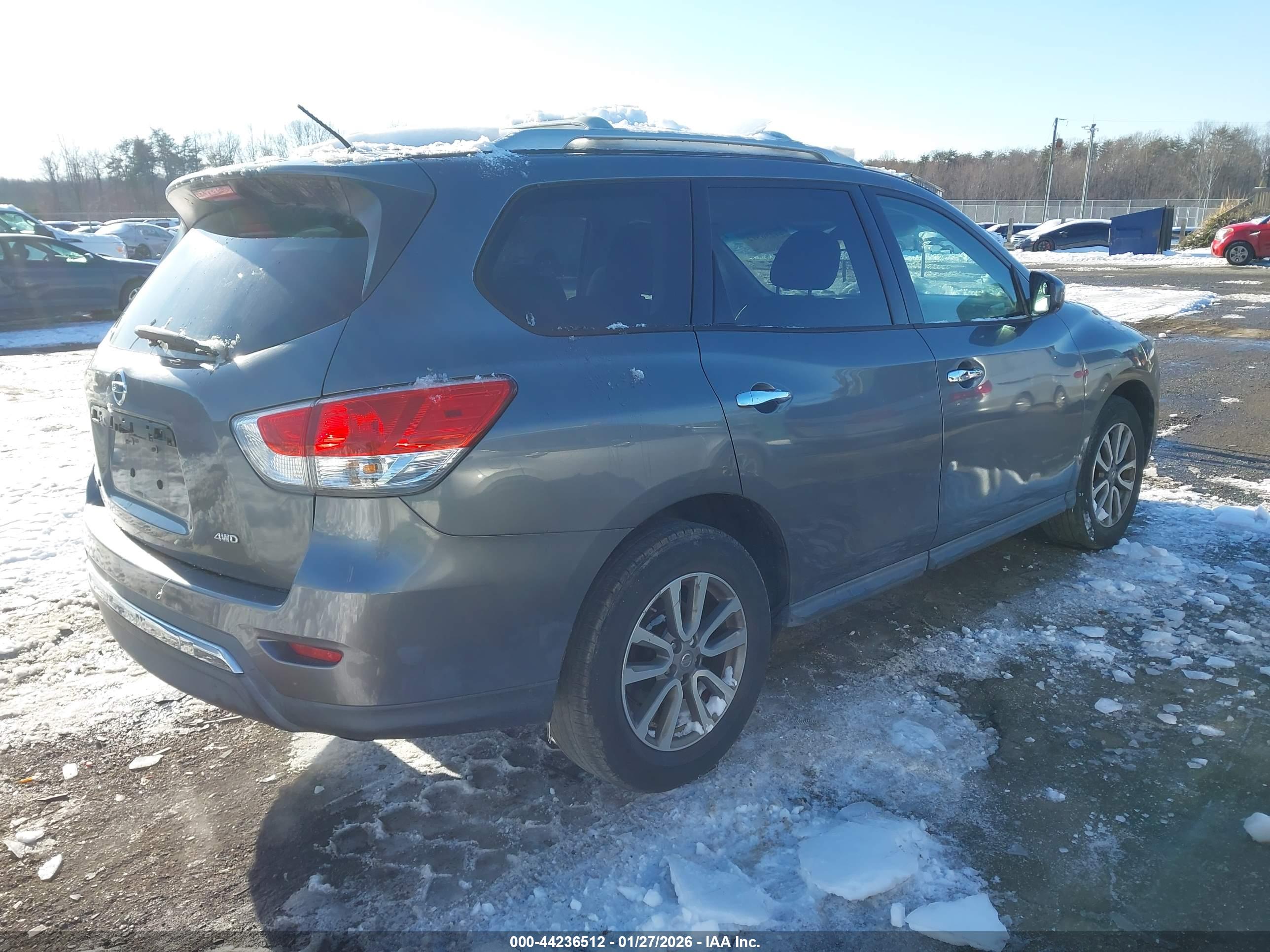 NISSAN PATHFINDER image 4