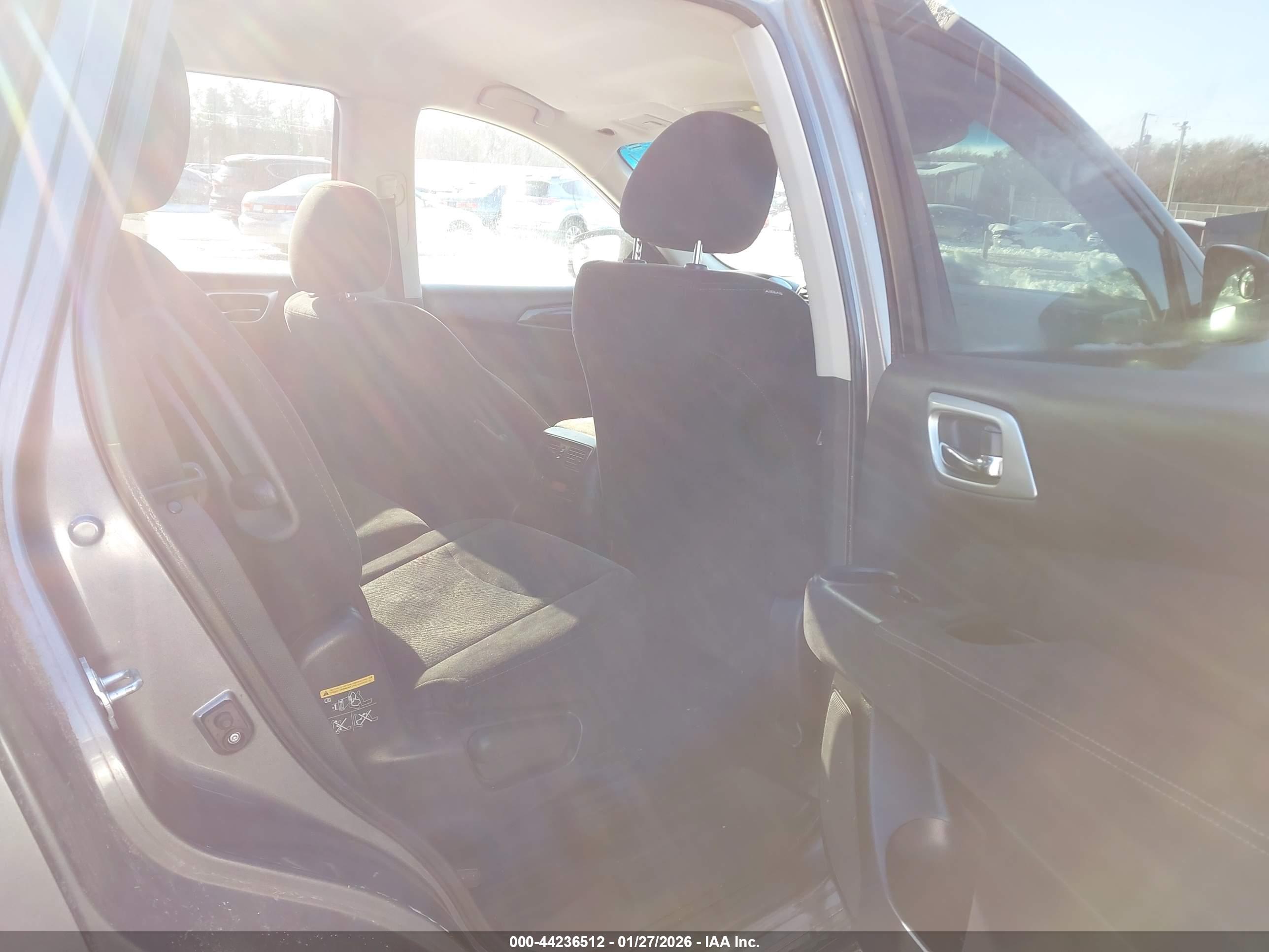 NISSAN PATHFINDER image 8
