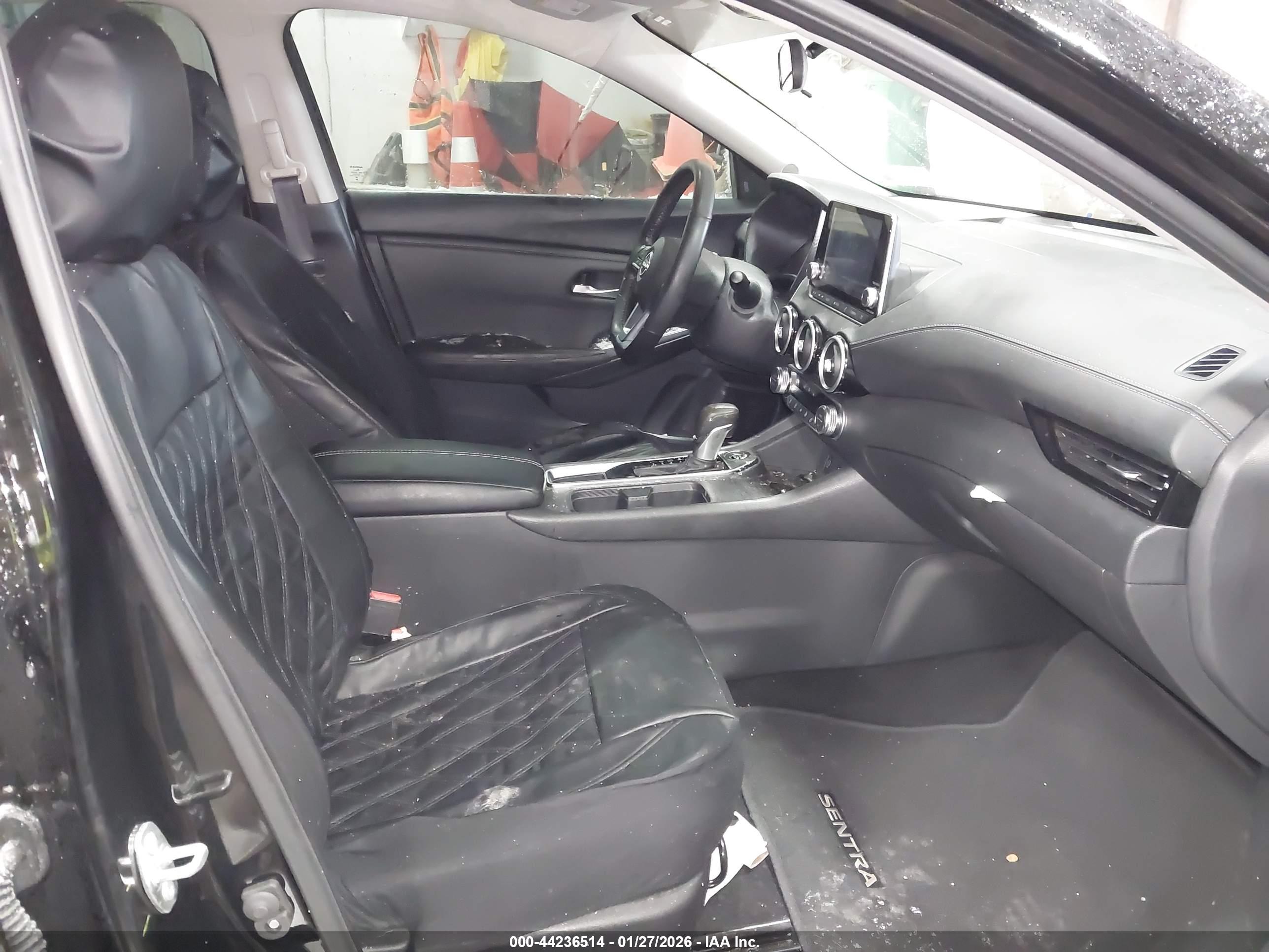 NISSAN SENTRA image 5