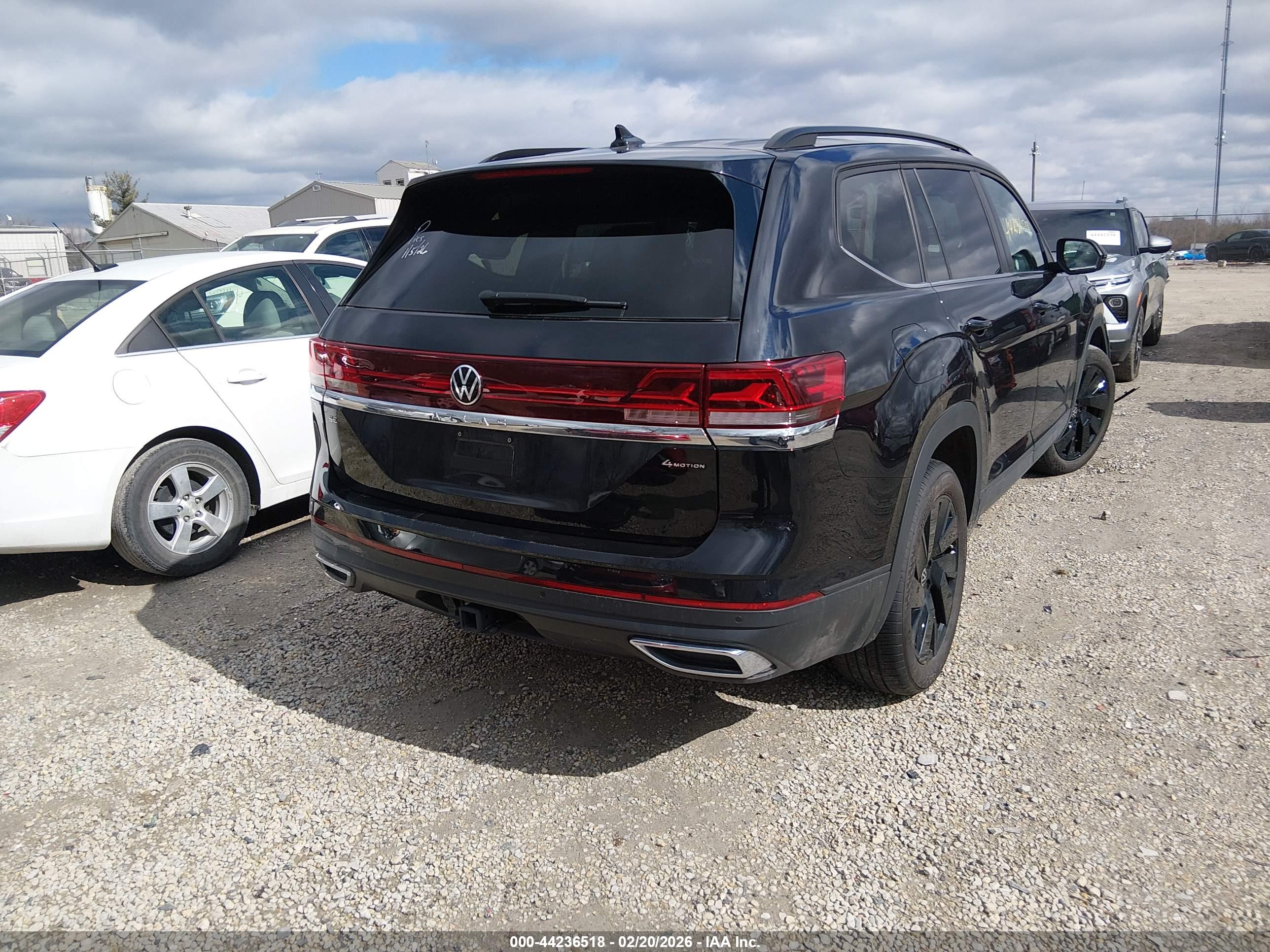 VOLKSWAGEN ATLAS image 4