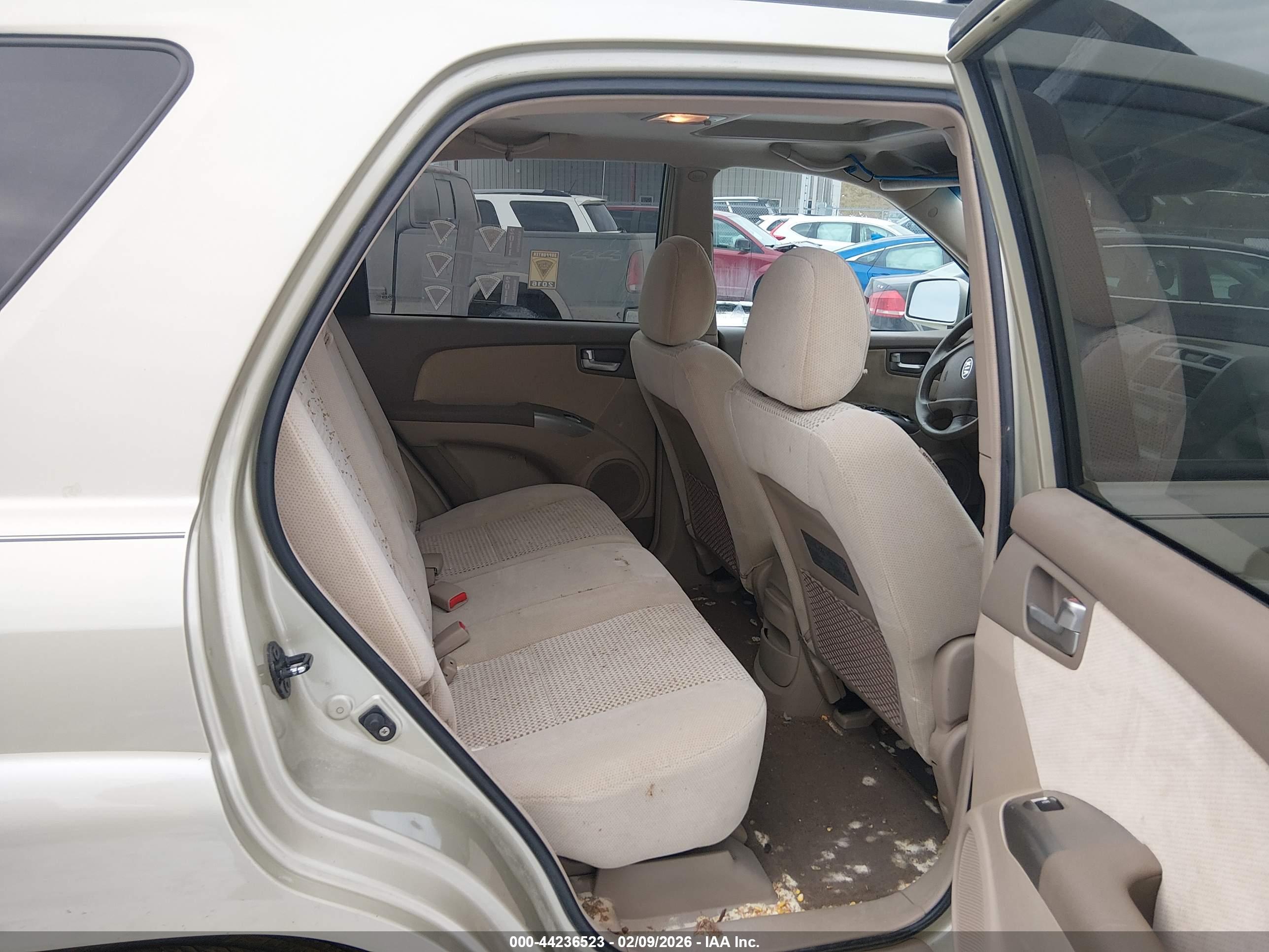 KIA SPORTAGE image 8