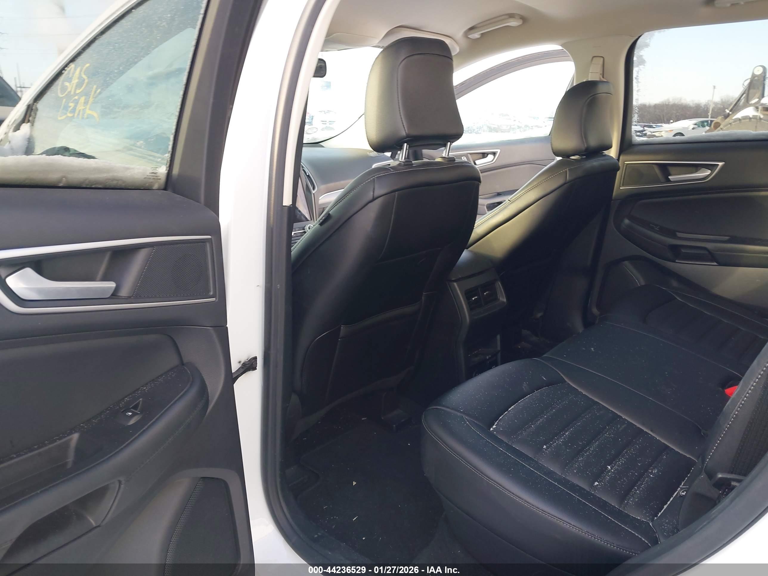 FORD EDGE image 8
