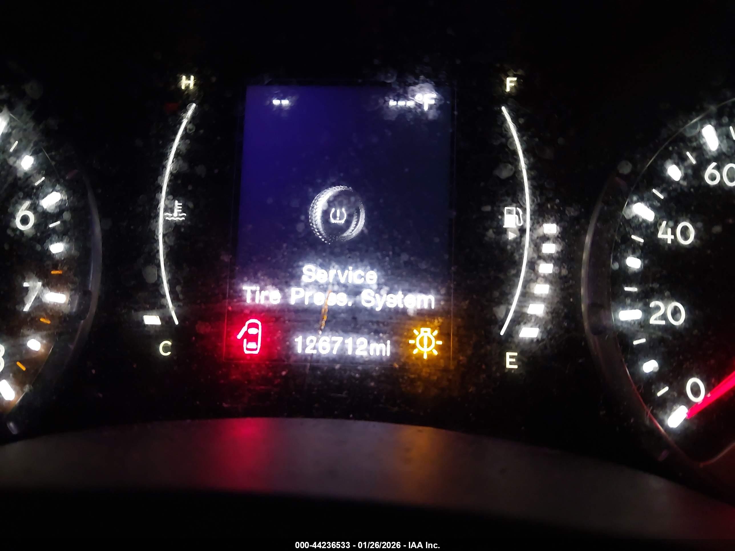 JEEP RENEGADE image 7