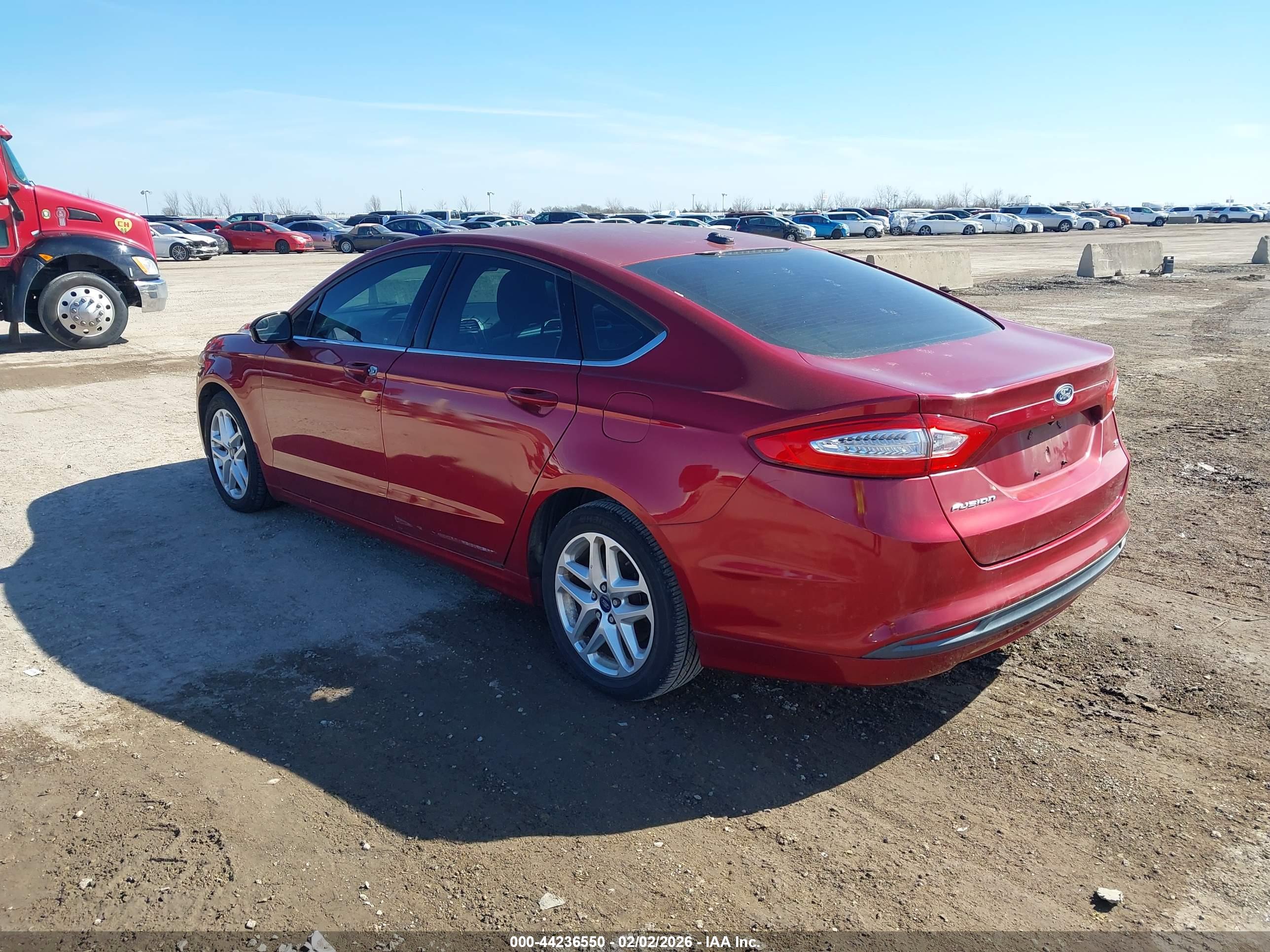 FORD FUSION image 3