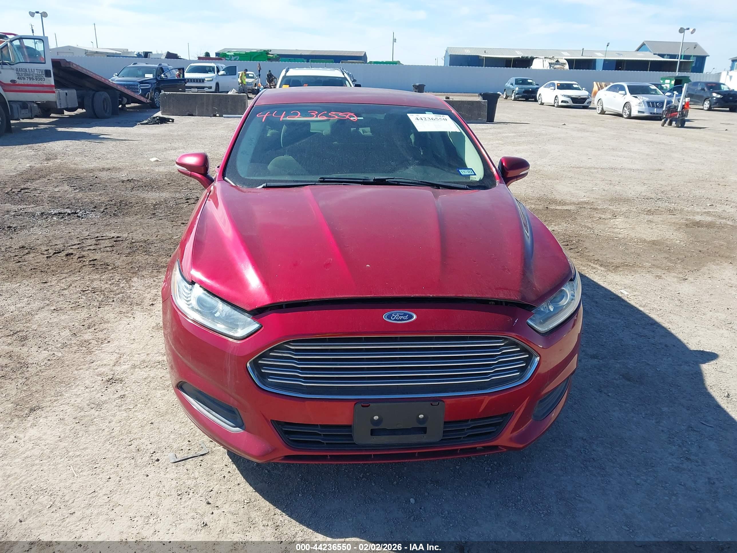 FORD FUSION image 6