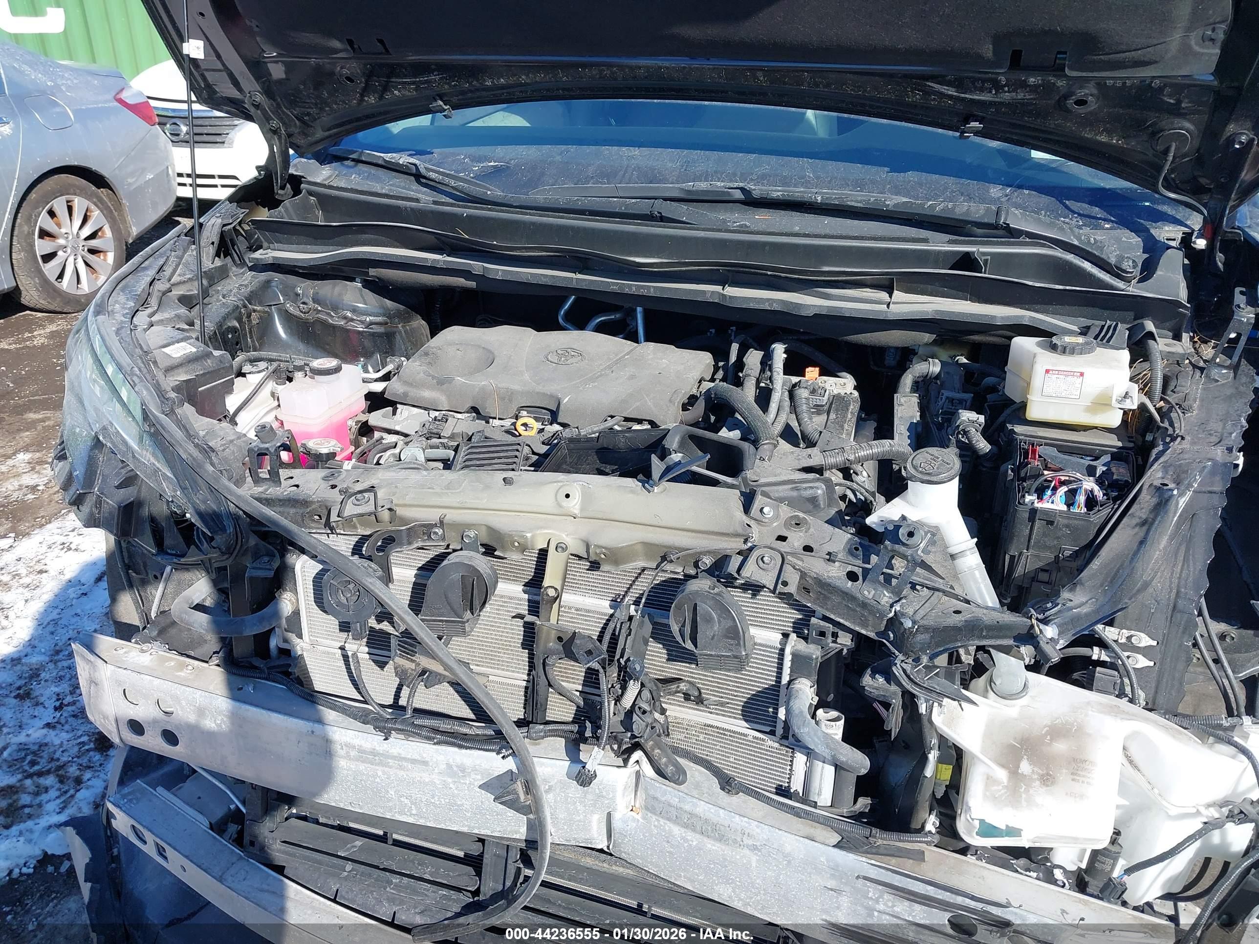 TOYOTA SIENNA image 10