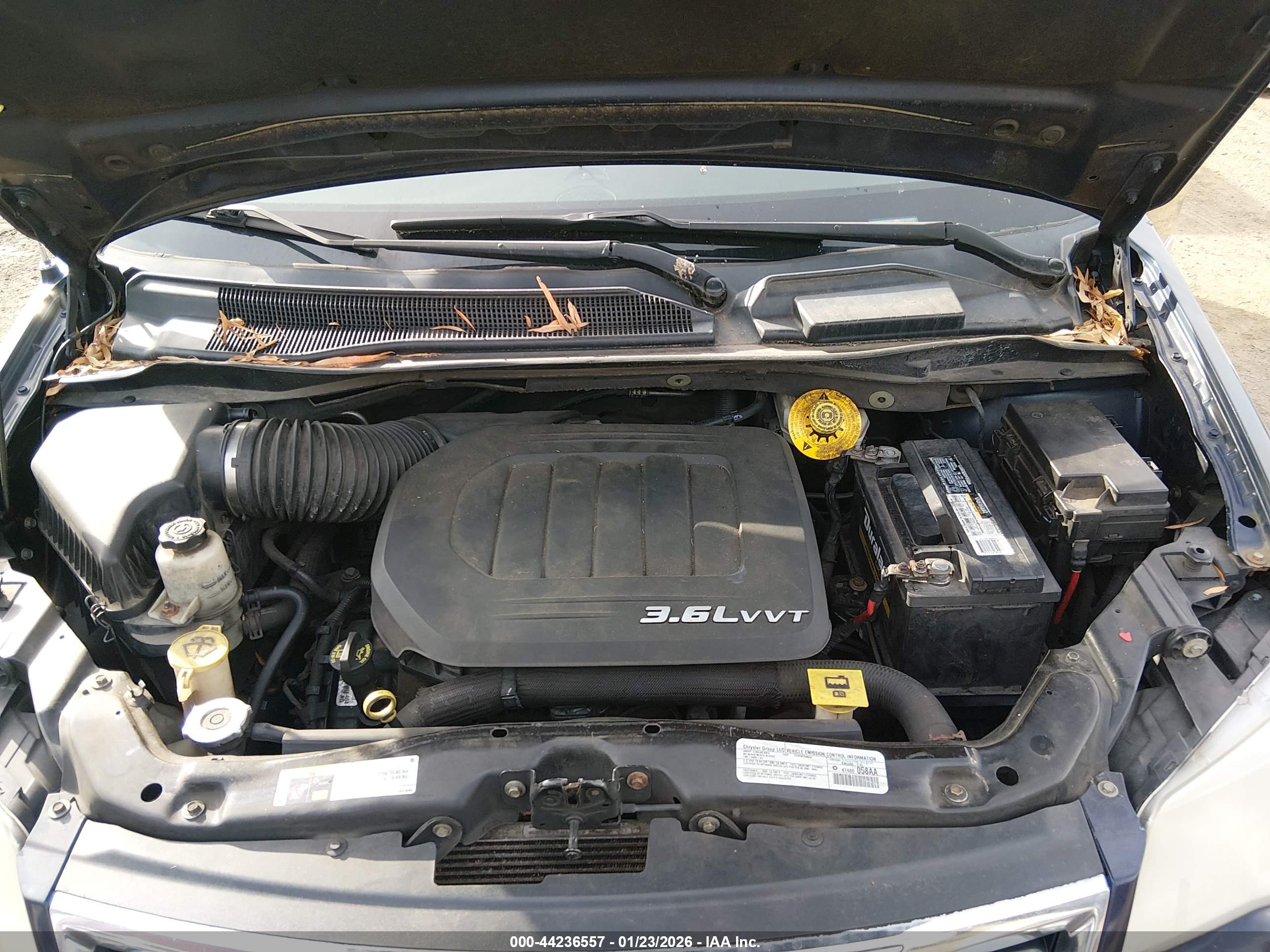 CHRYSLER TOWN image 10