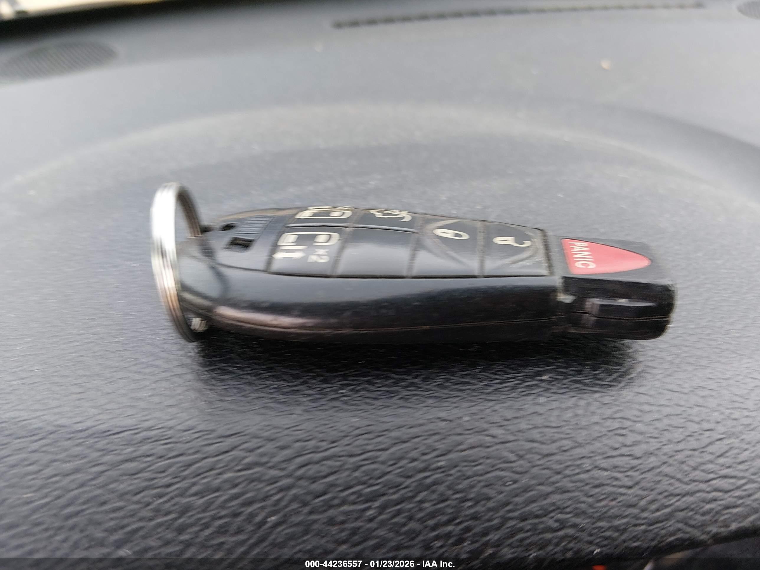 CHRYSLER TOWN image 11