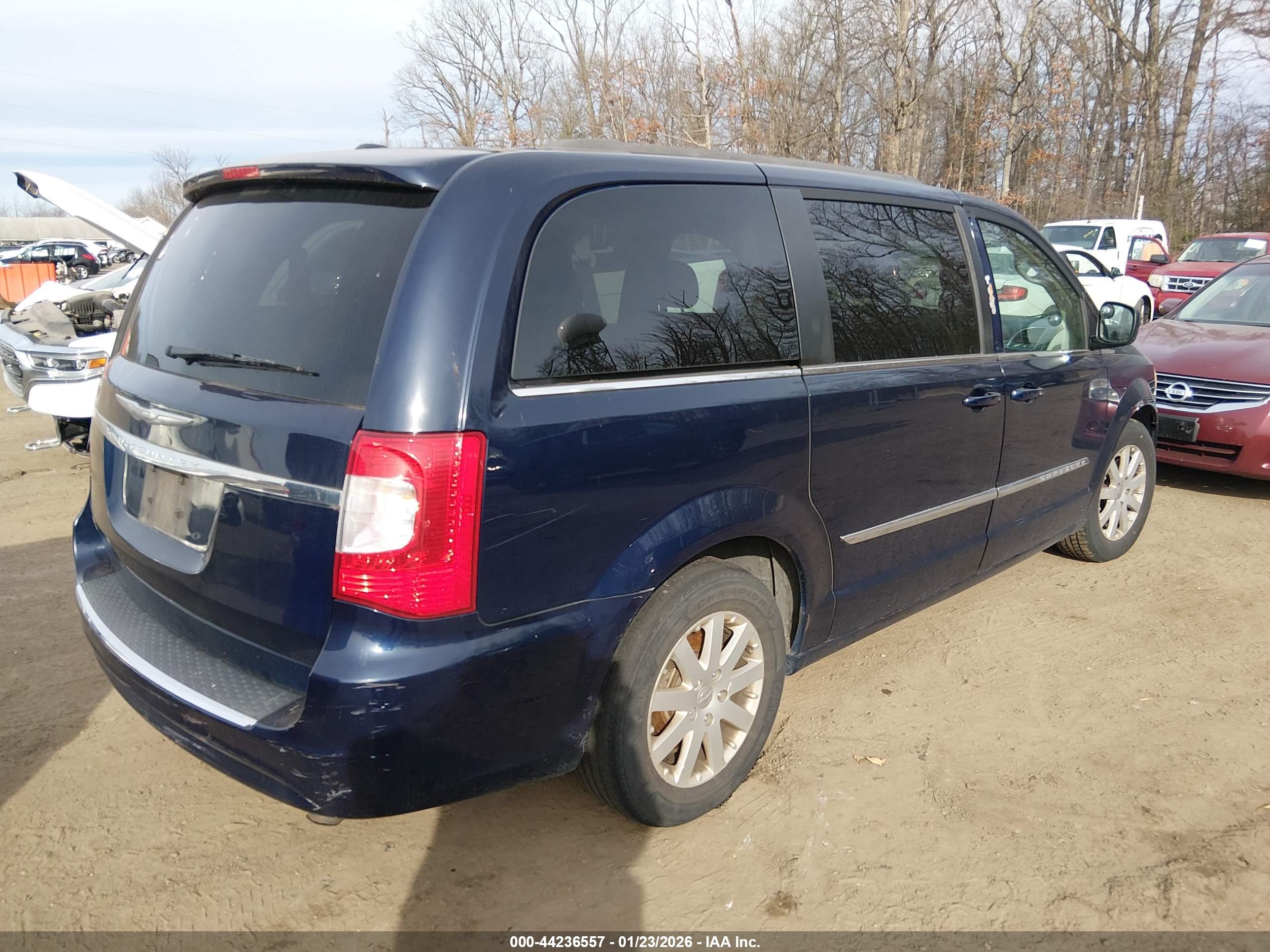 CHRYSLER TOWN image 4