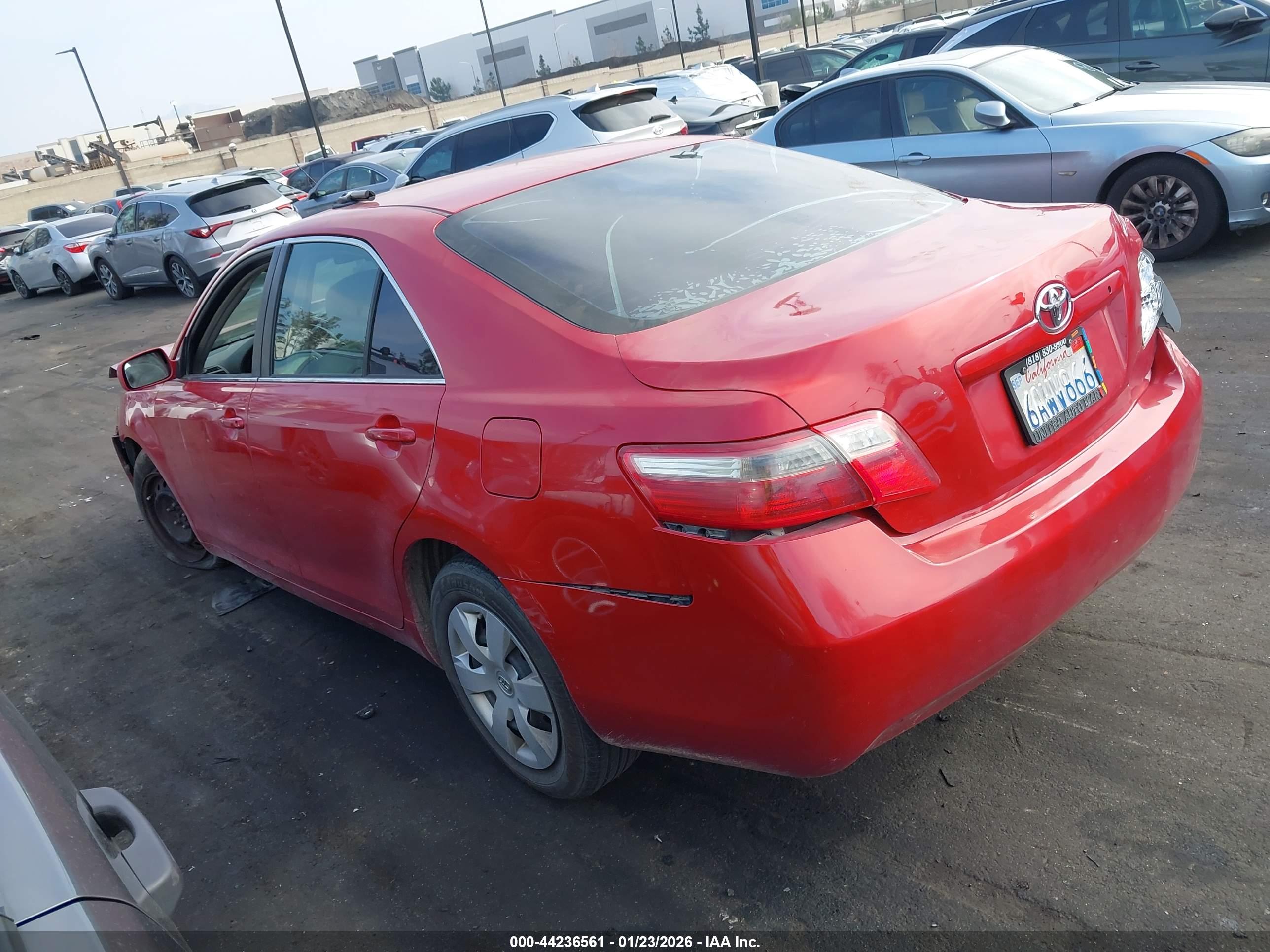 TOYOTA CAMRY image 3