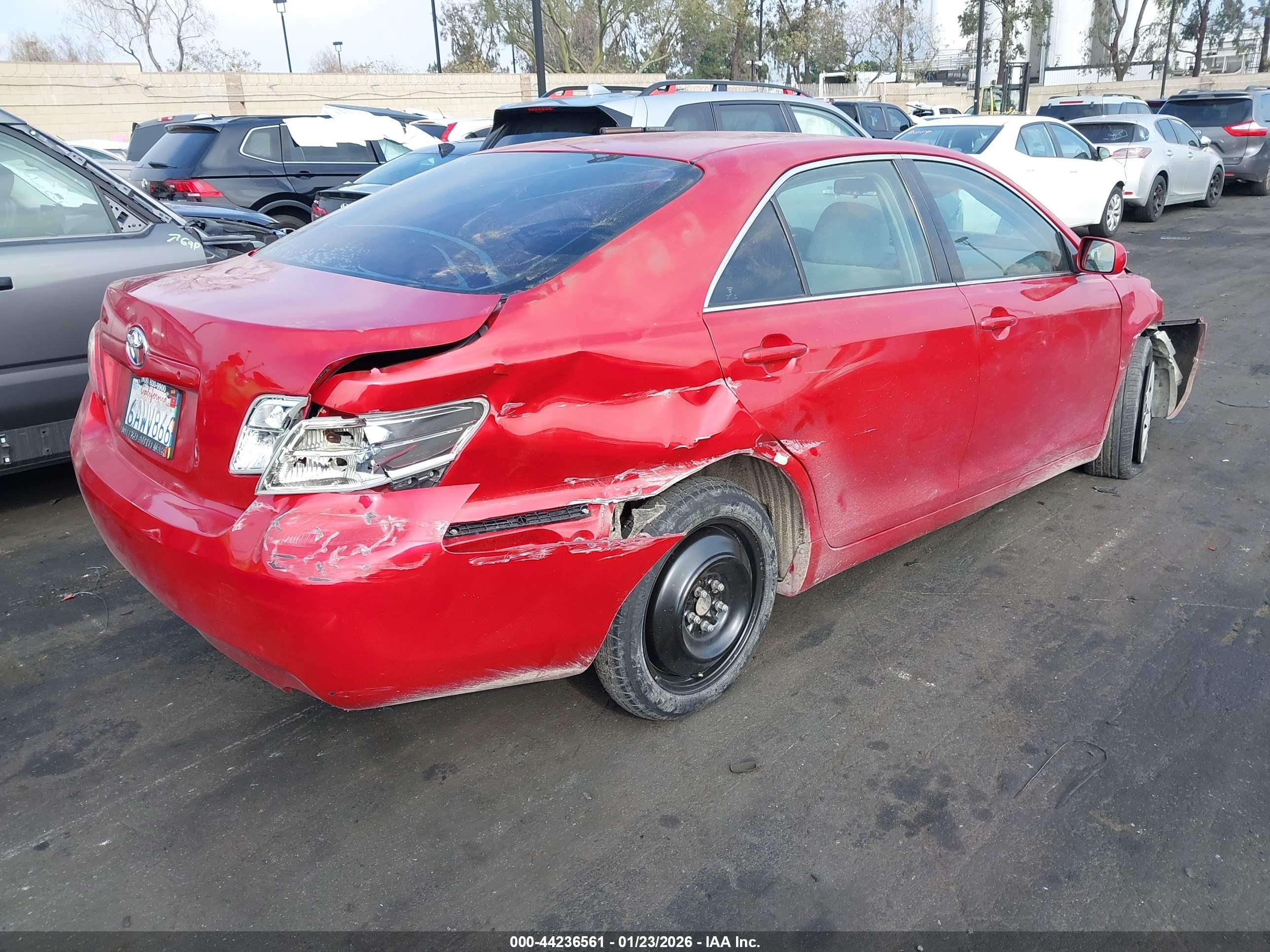 TOYOTA CAMRY image 4