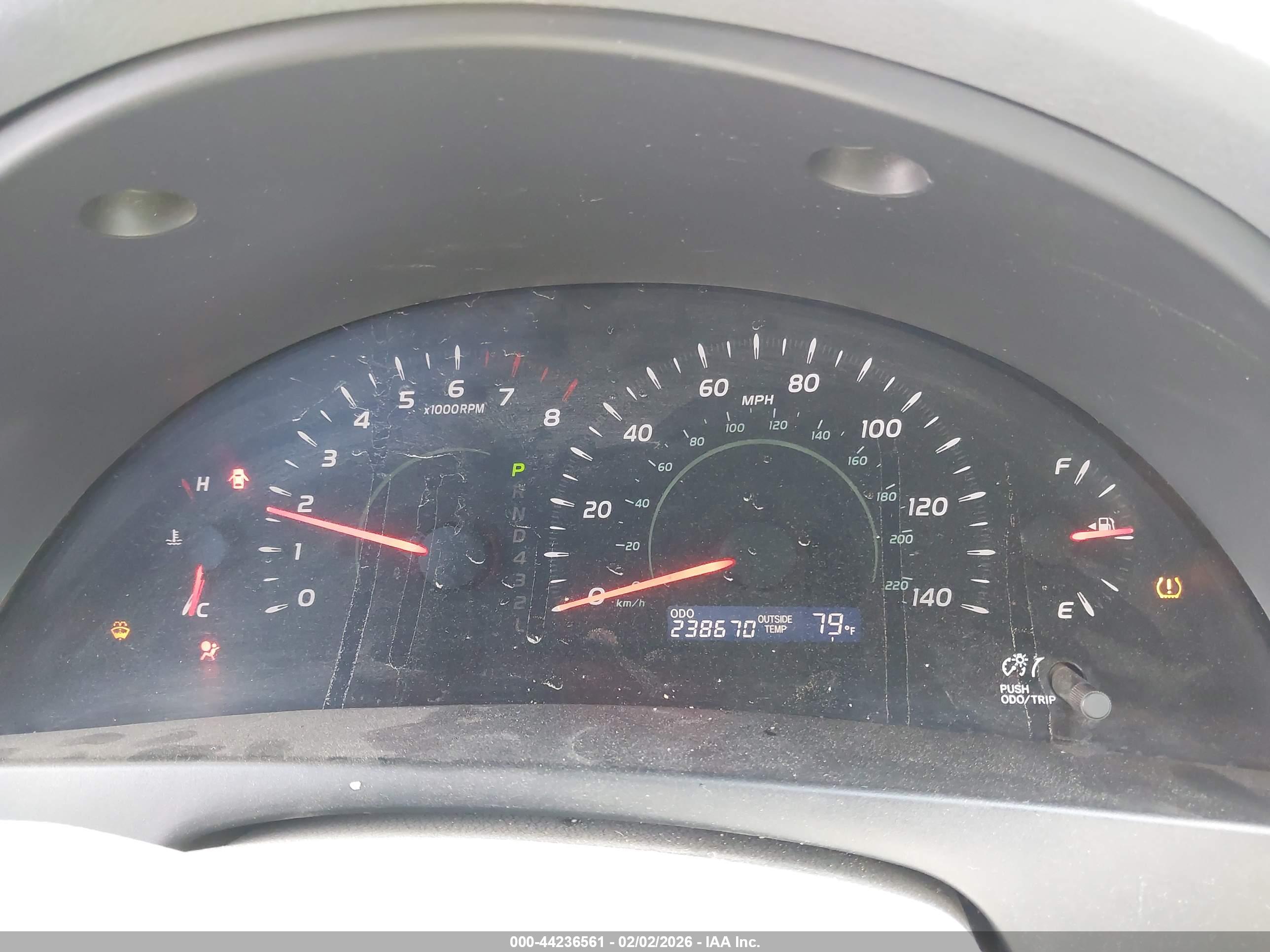 TOYOTA CAMRY image 7