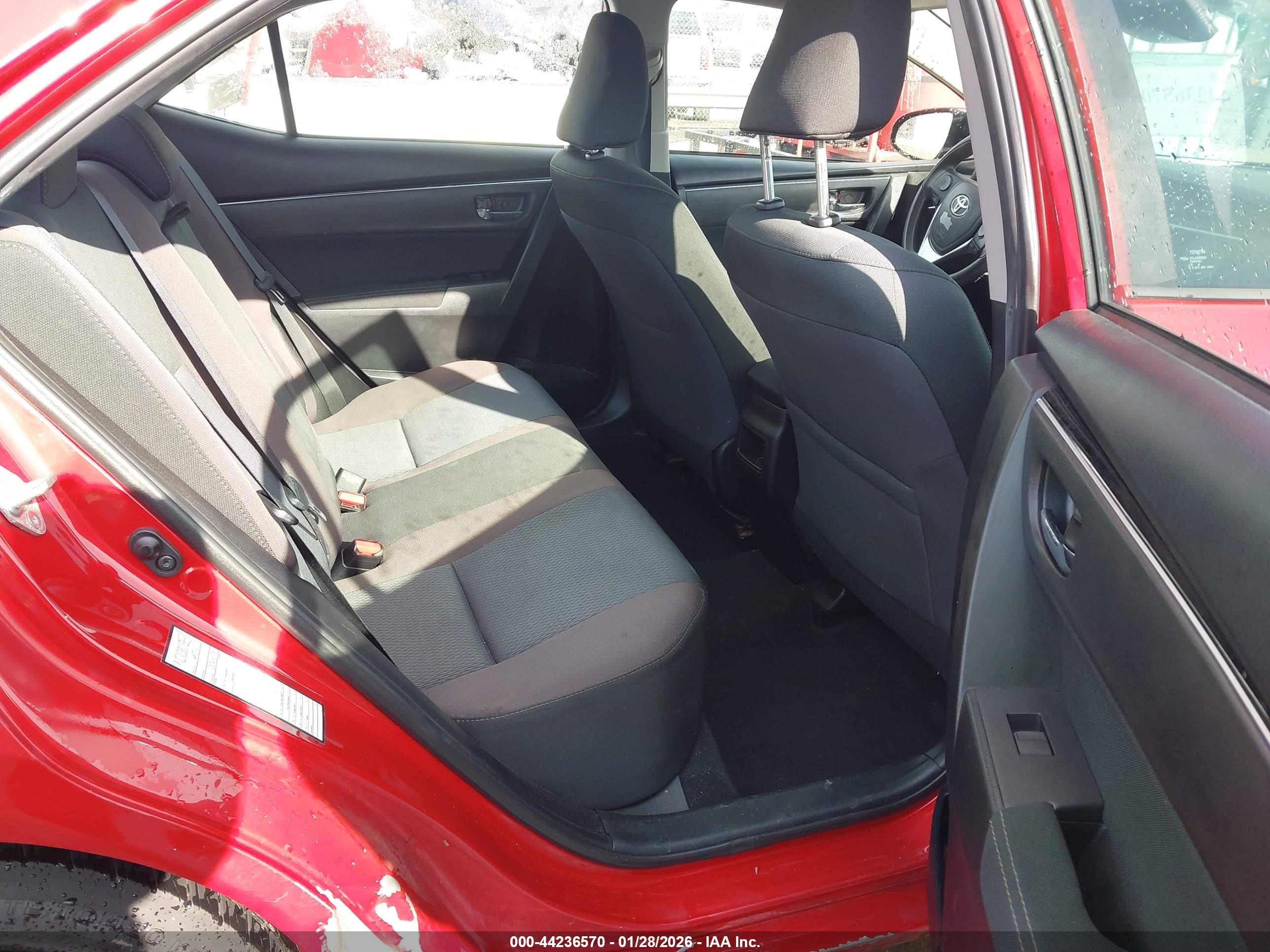 TOYOTA COROLLA image 8