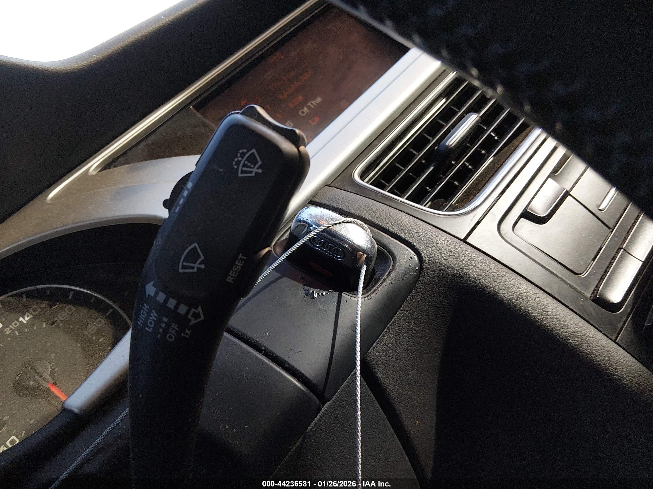 AUDI A4 image 11