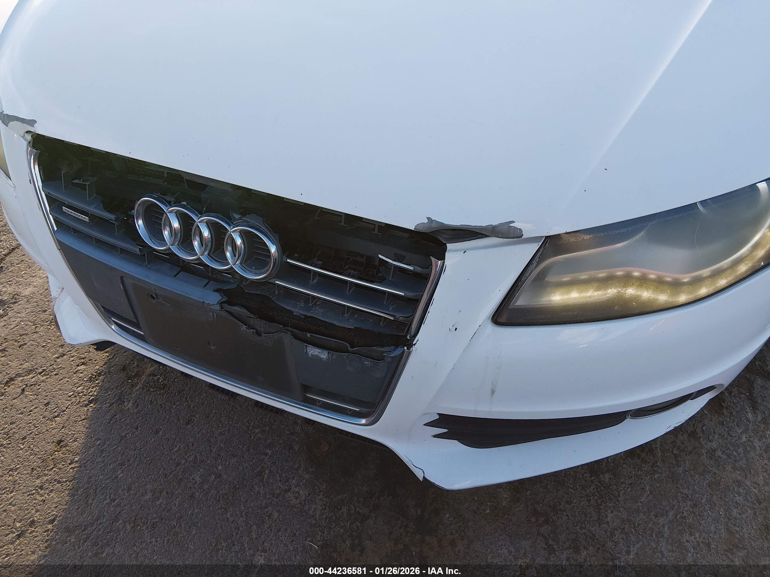 AUDI A4 image 6