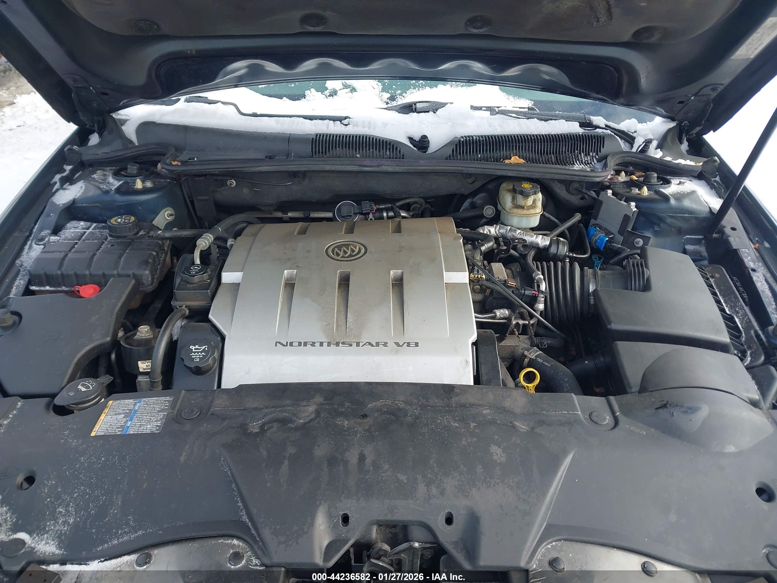 BUICK LUCERNE image 10
