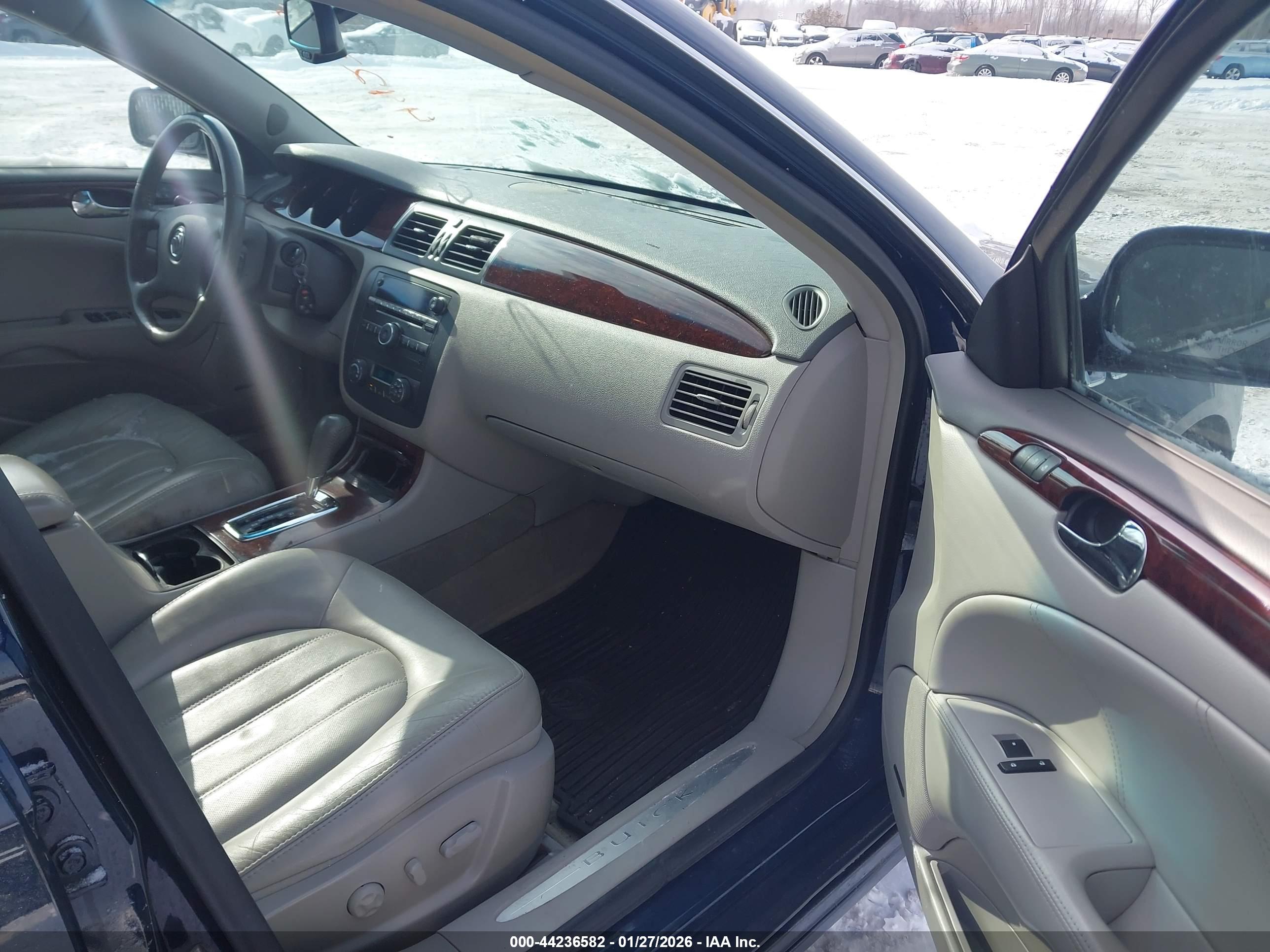 BUICK LUCERNE image 5