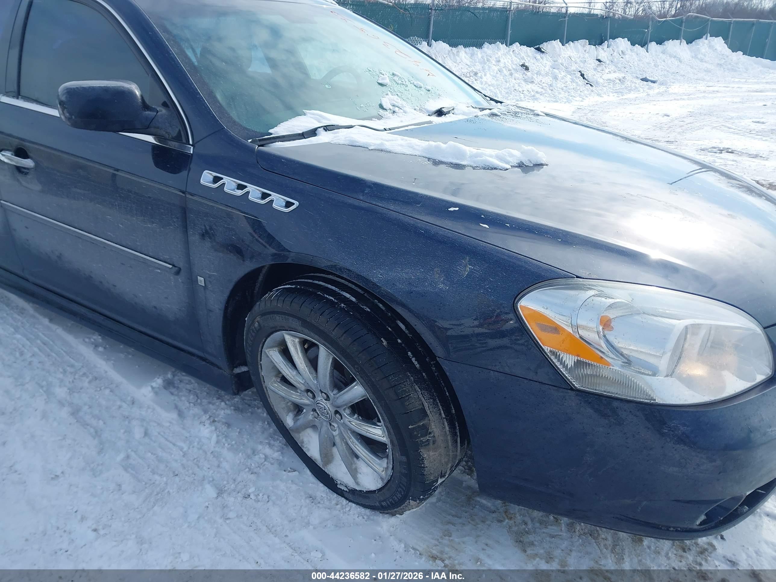 BUICK LUCERNE image 6