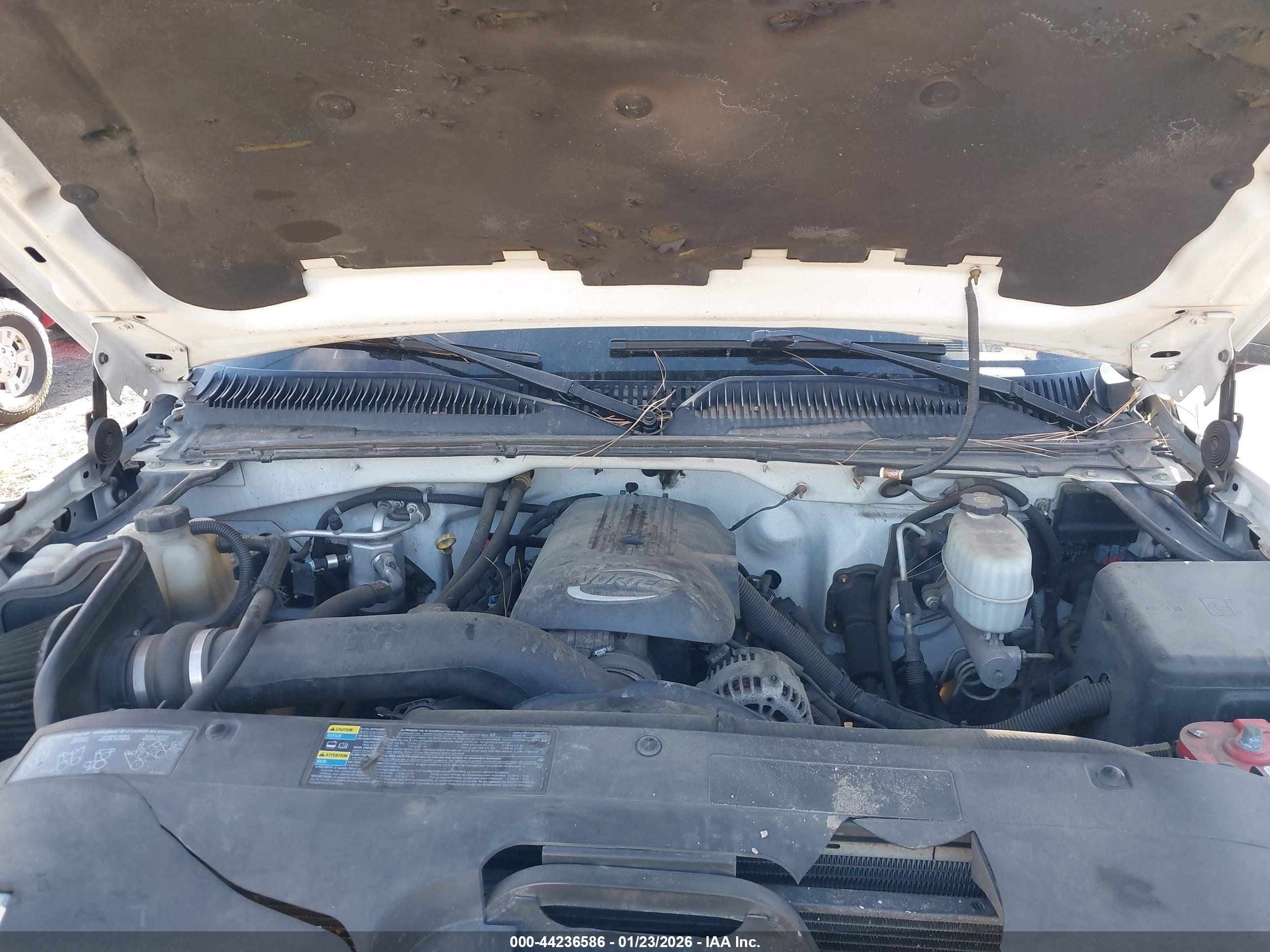 CHEVROLET SILVERADO image 10