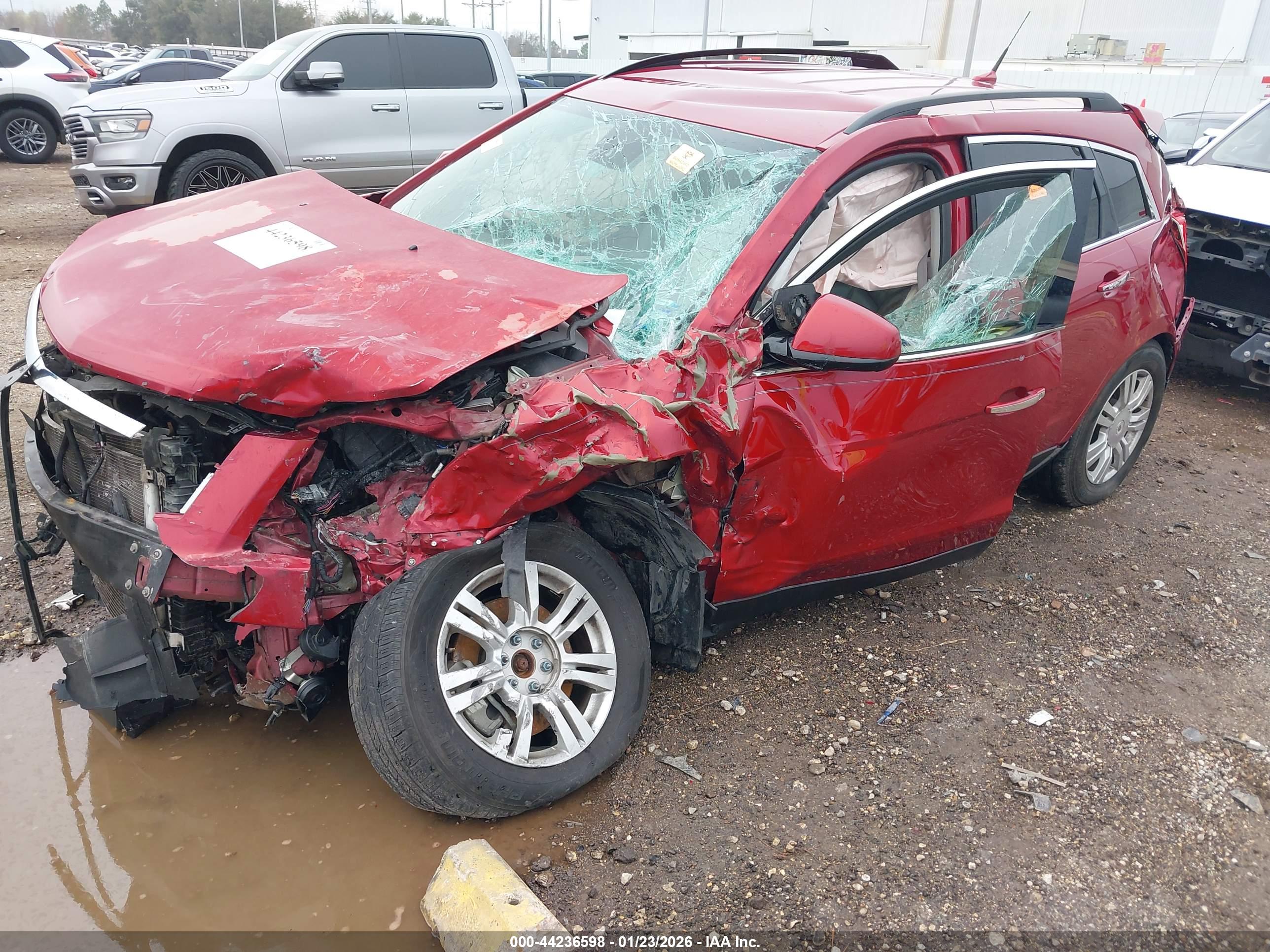 CADILLAC SRX image 2