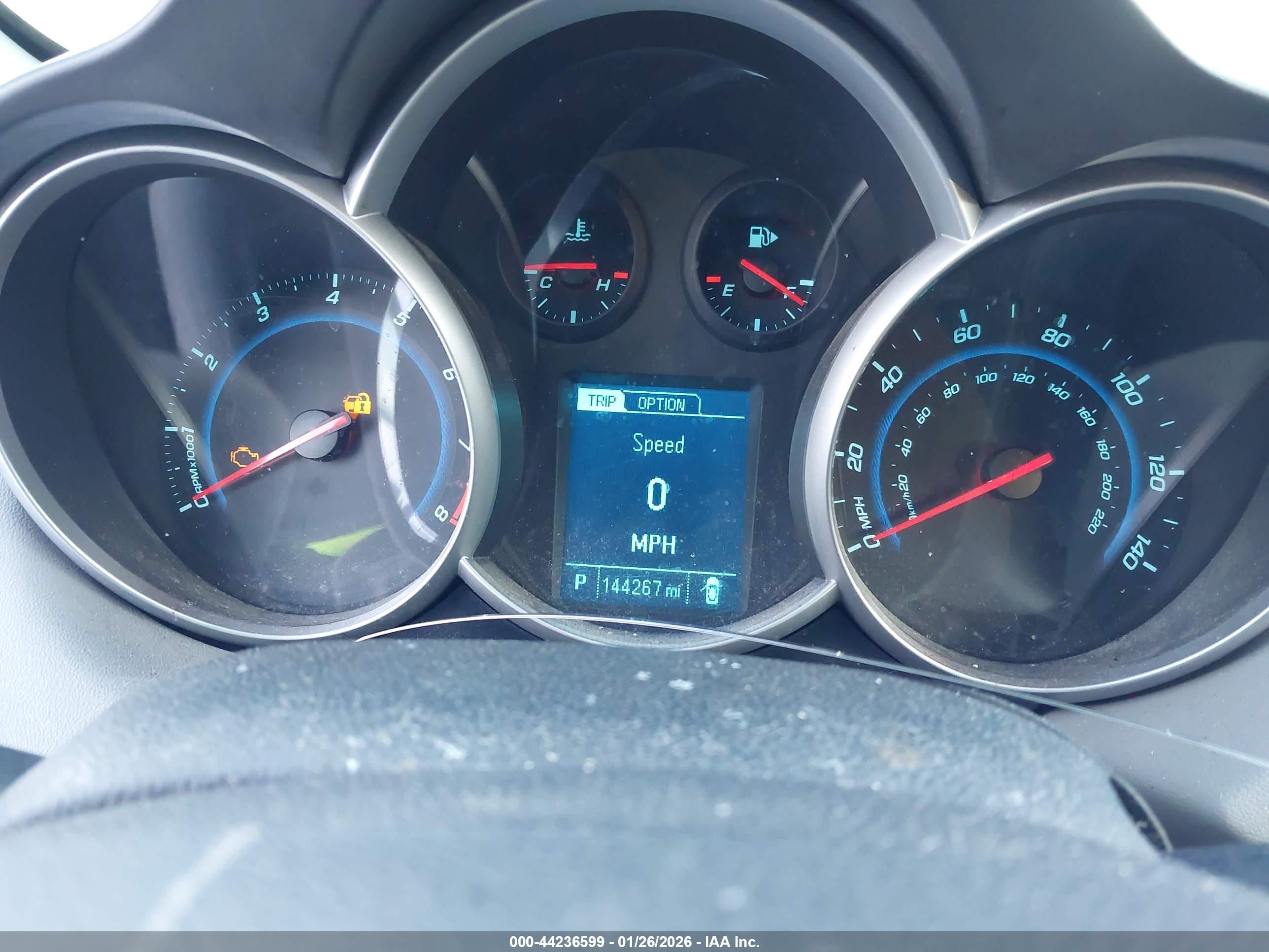 CHEVROLET CRUZE image 7