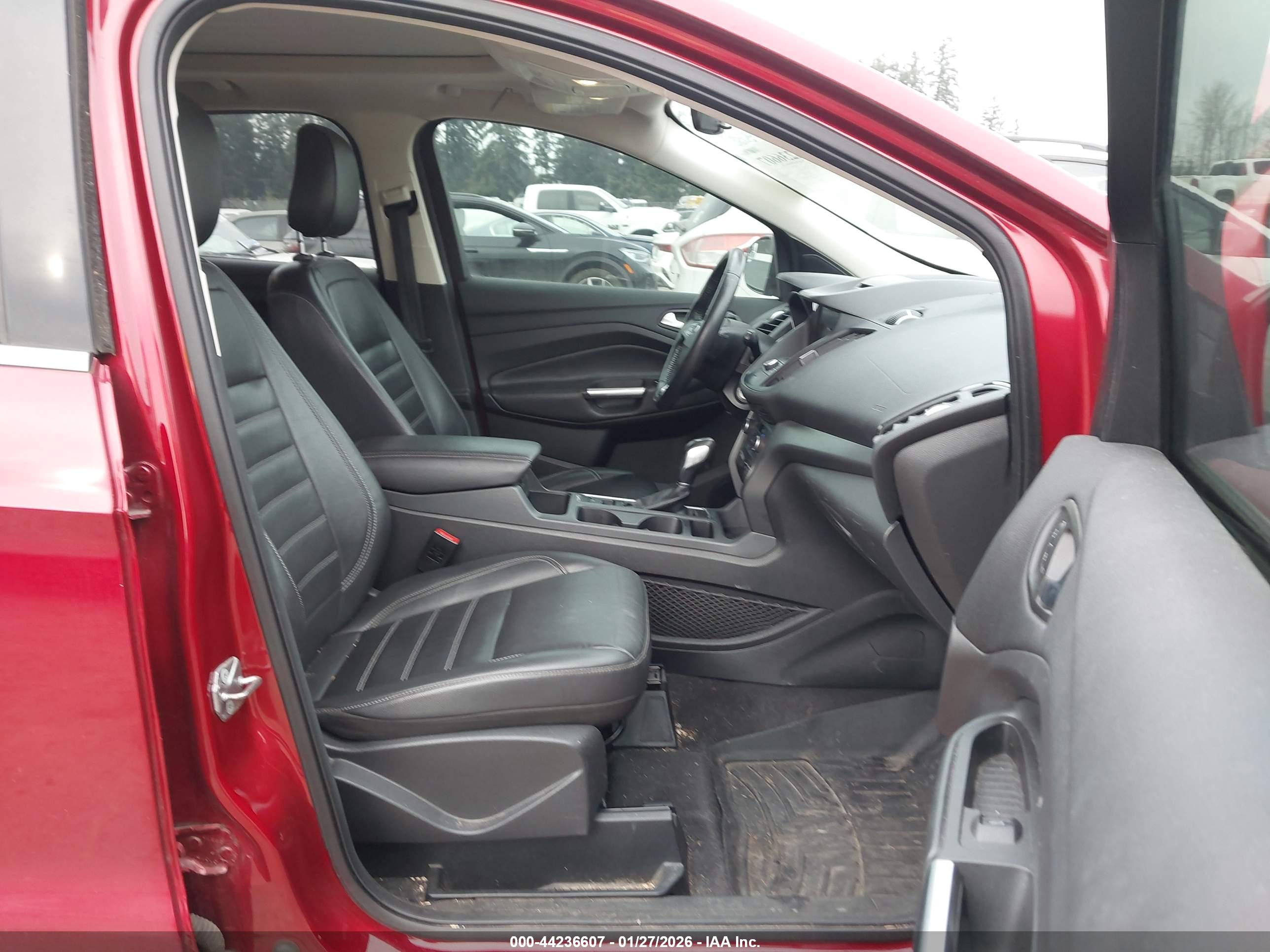 FORD ESCAPE image 5