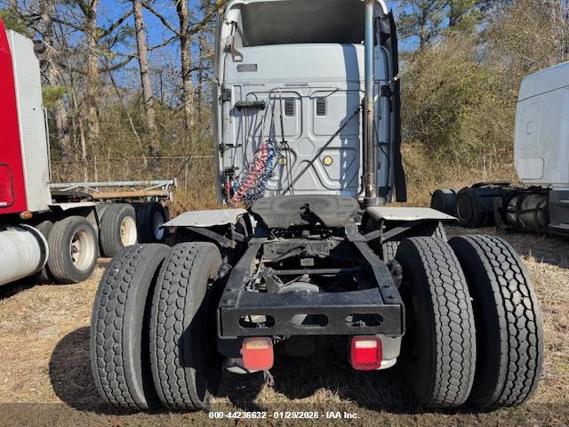 FREIGHTLINER CASCADIA image 8