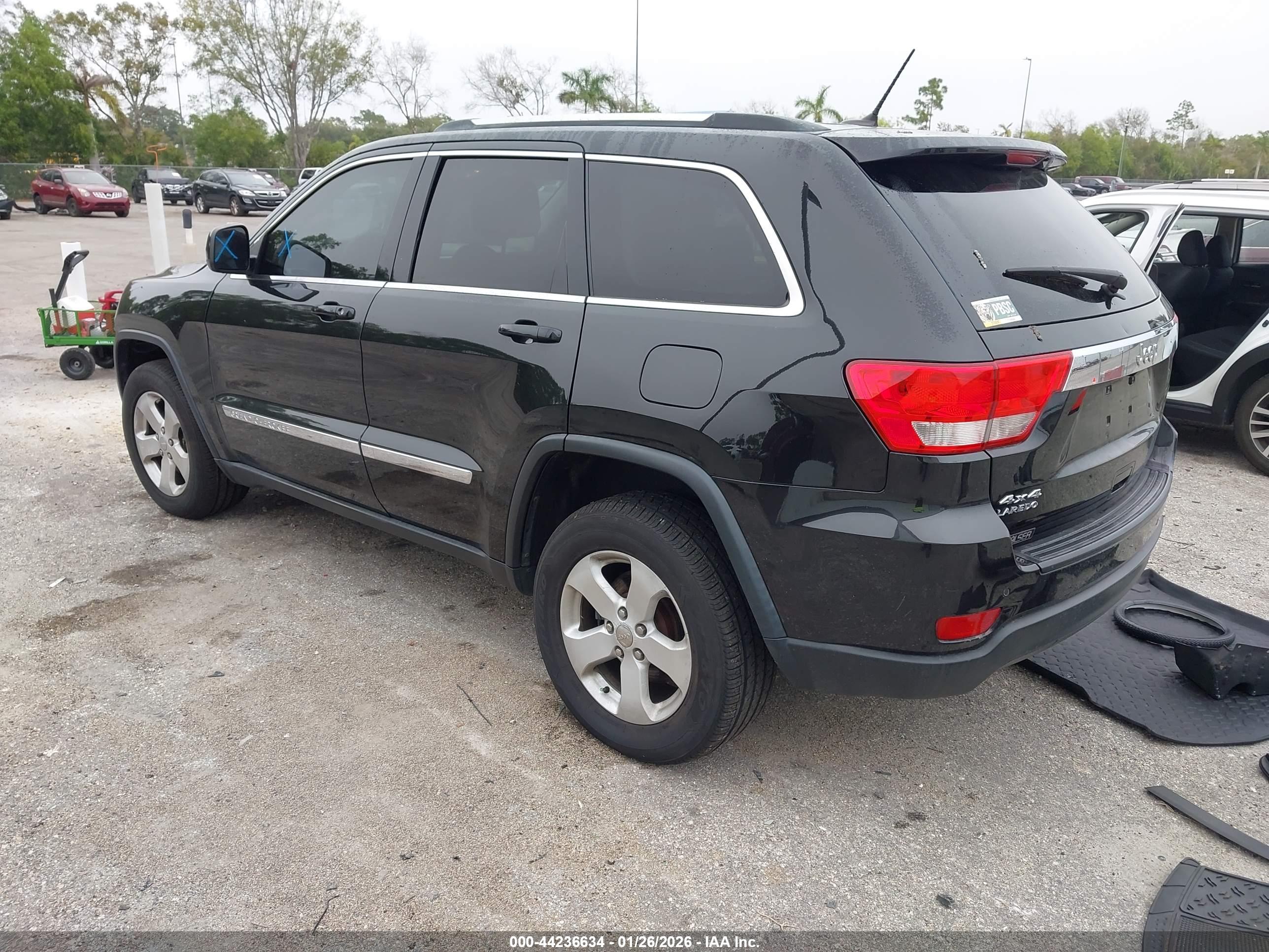 JEEP GRAND image 3