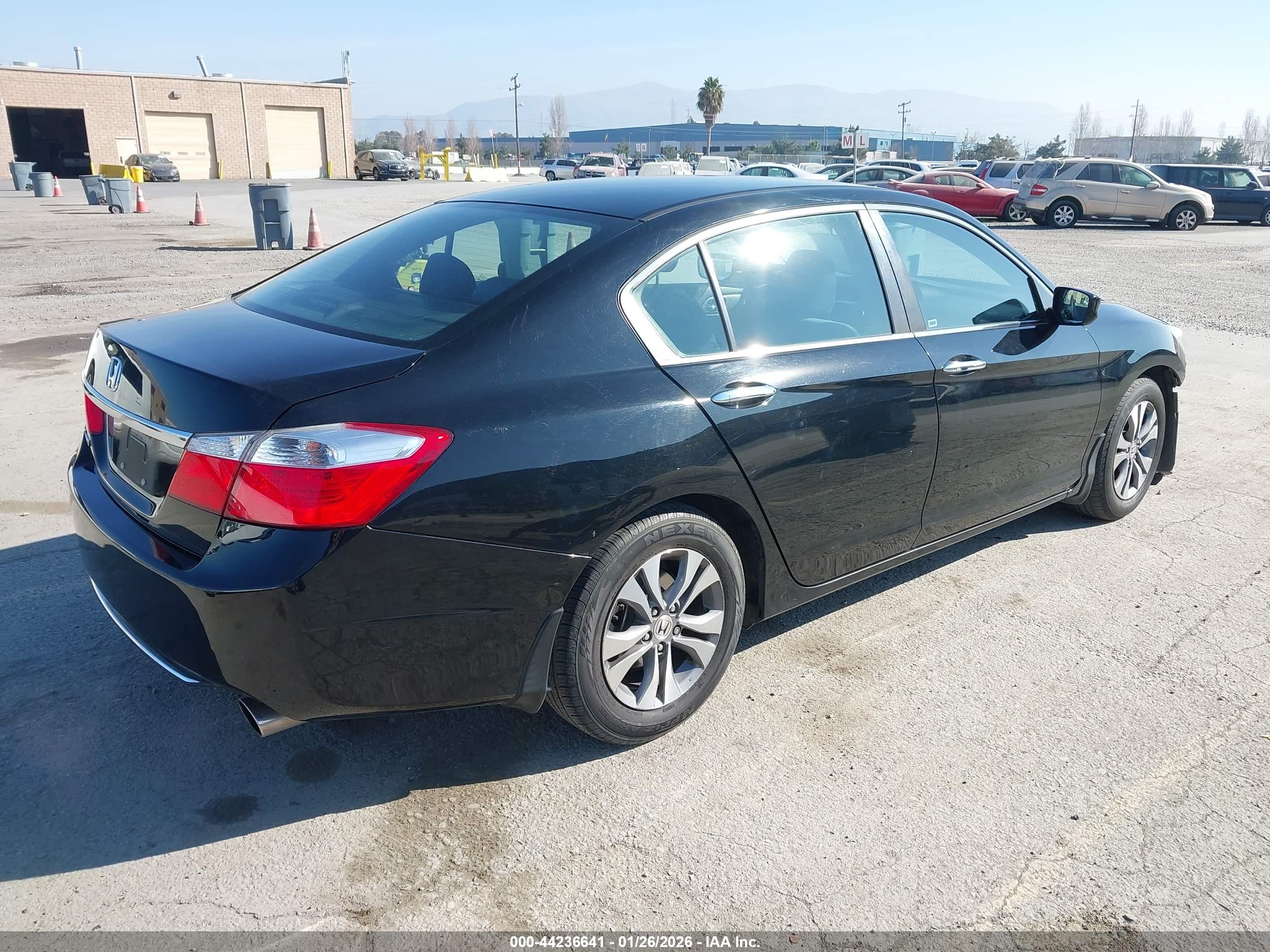 HONDA ACCORD image 4
